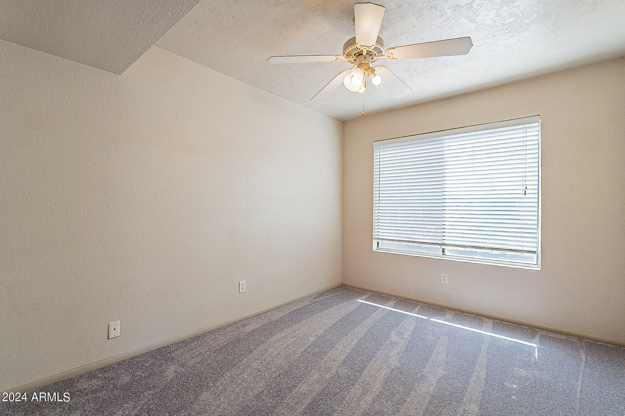 1905 E UNIVERSITY Drive # 259