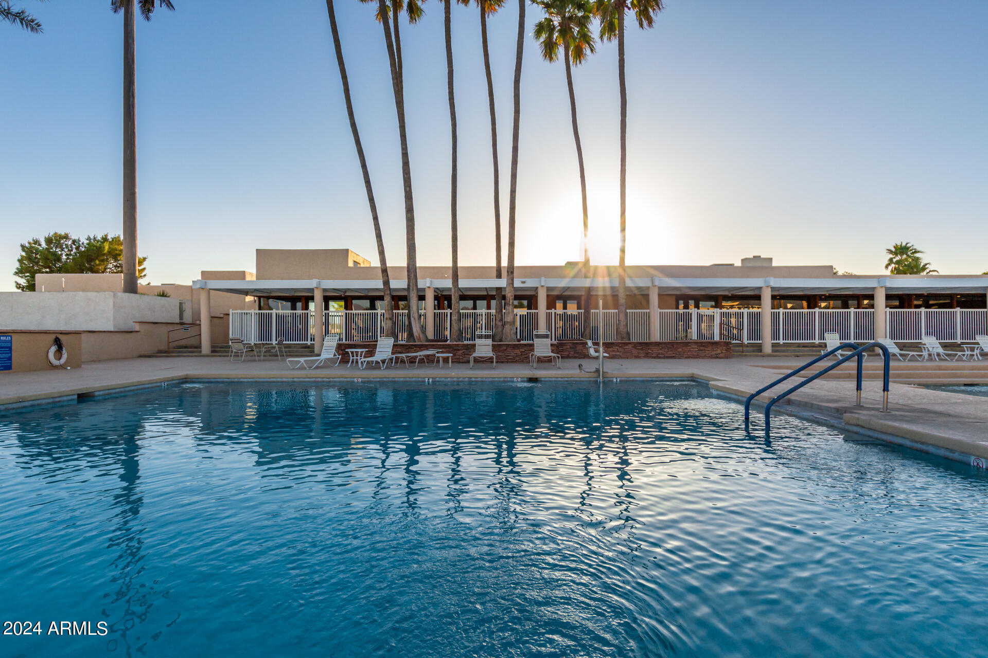 10525 E SUNNYDALE Drive