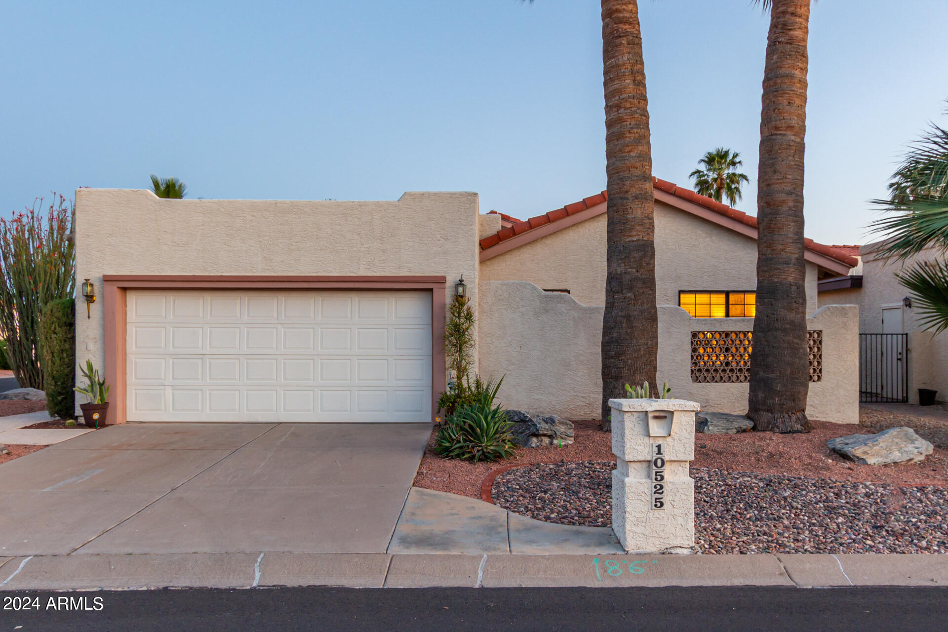 10525 E SUNNYDALE Drive