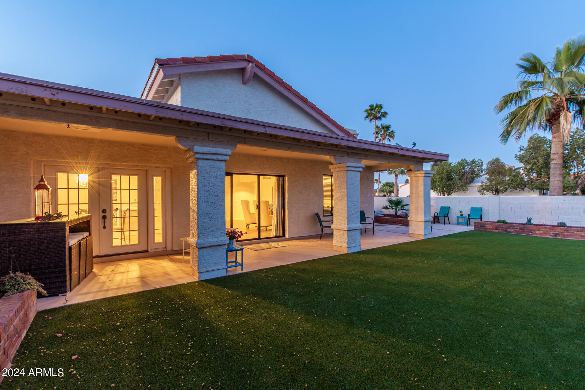 10525 E SUNNYDALE Drive