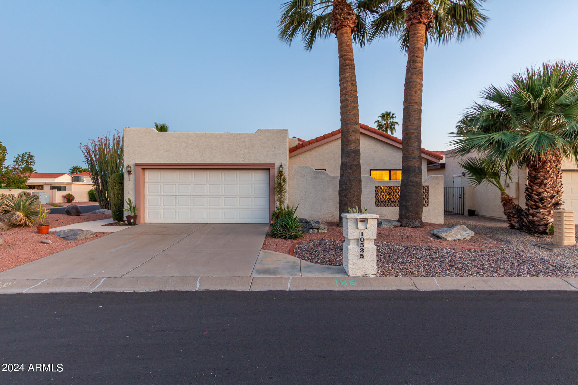 10525 E SUNNYDALE Drive