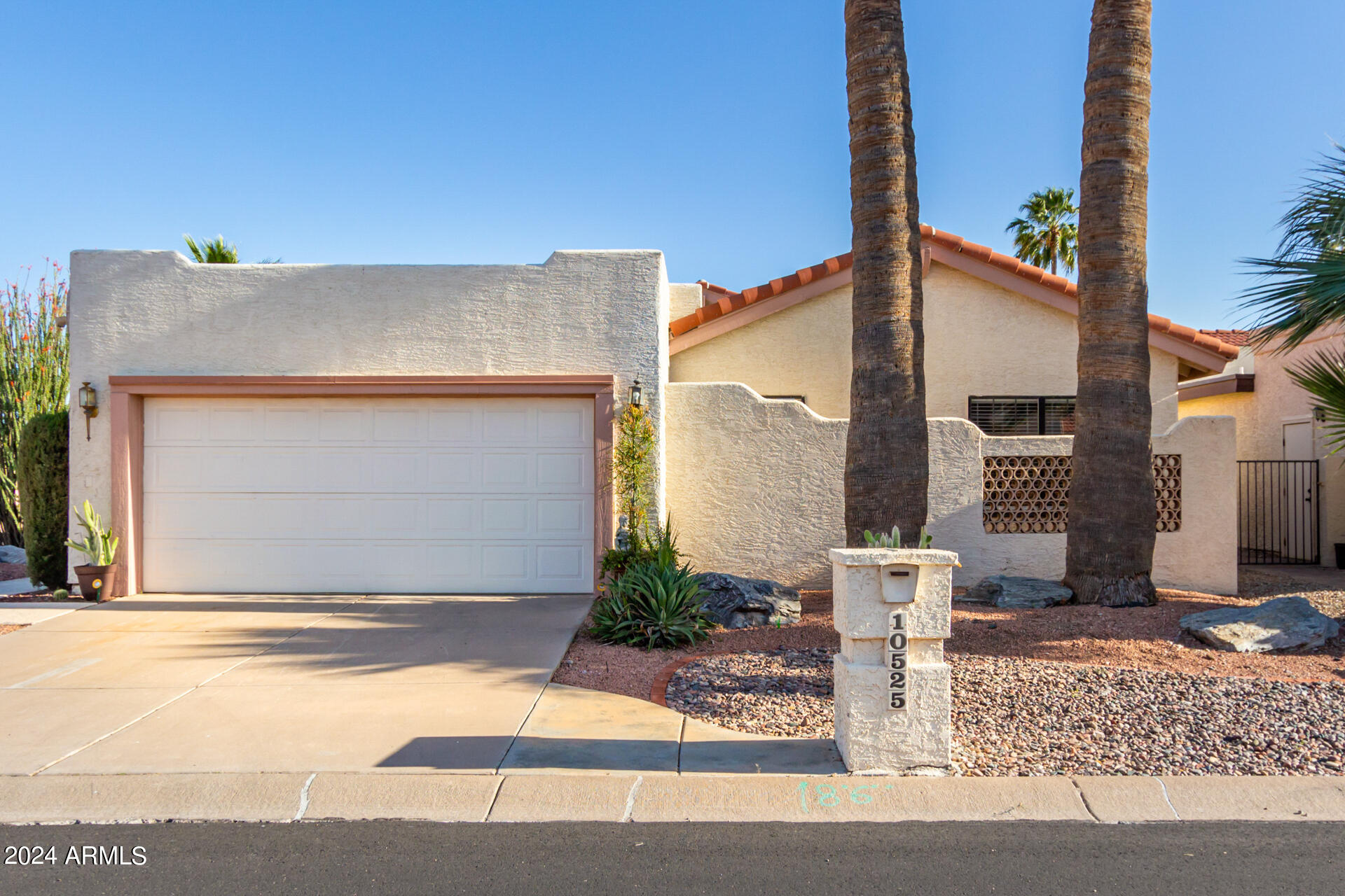 10525 E SUNNYDALE Drive