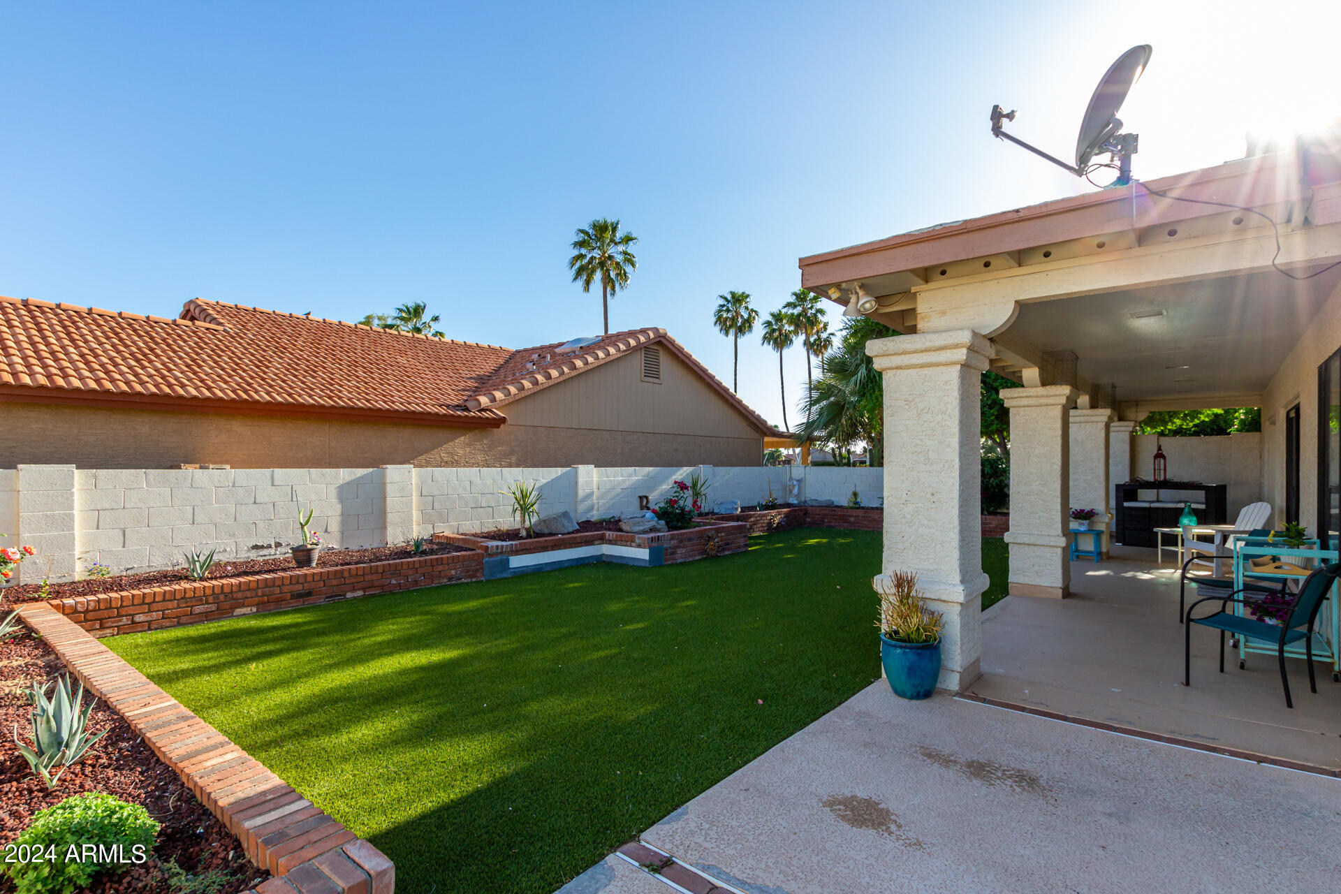 10525 E SUNNYDALE Drive