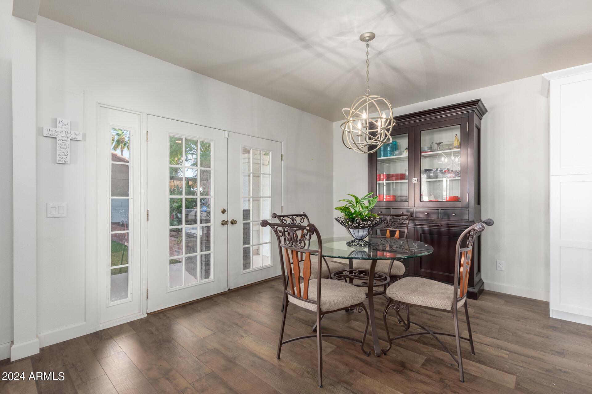 10525 E SUNNYDALE Drive