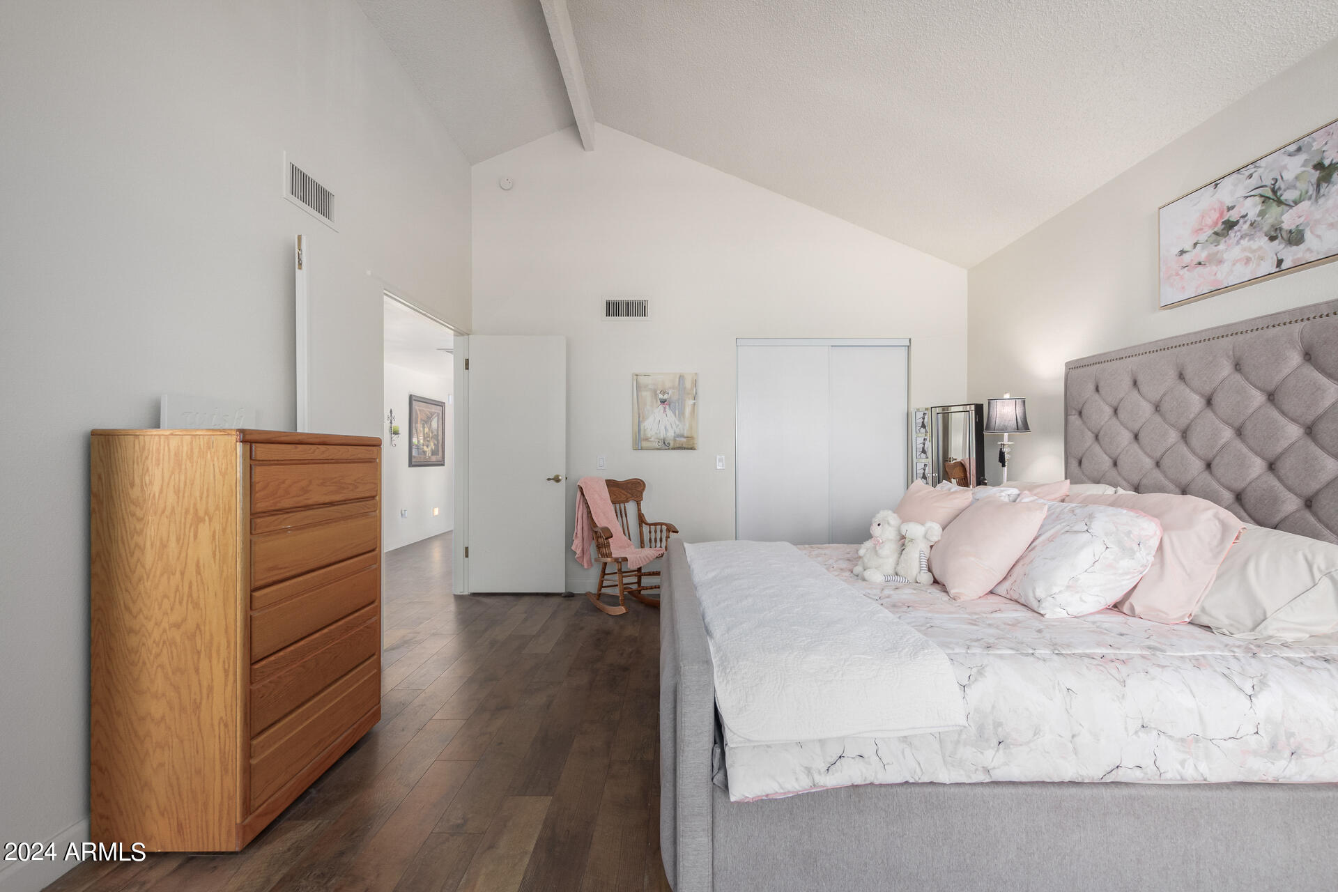 10525 E SUNNYDALE Drive