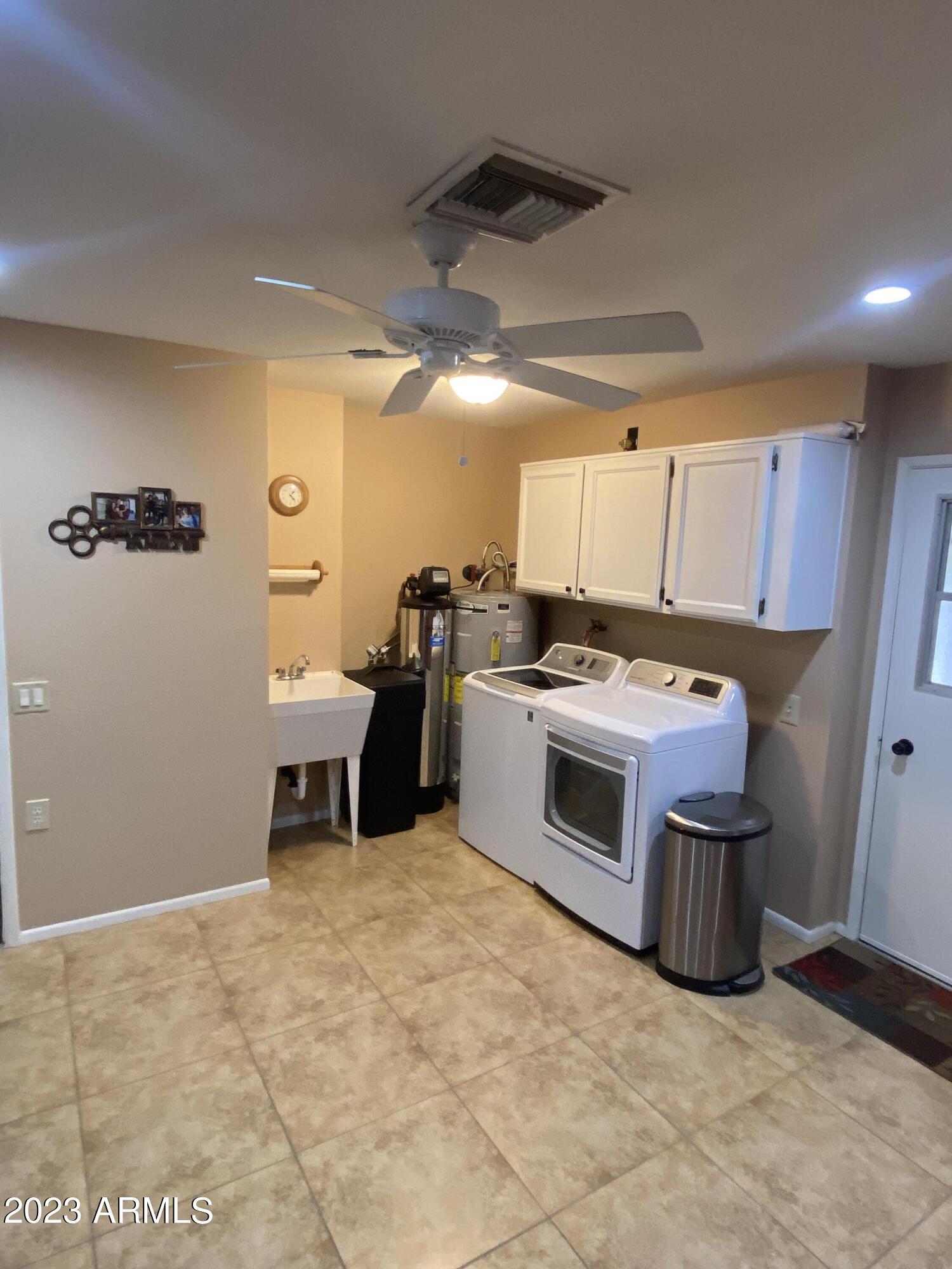 9731 W WRANGLER Drive