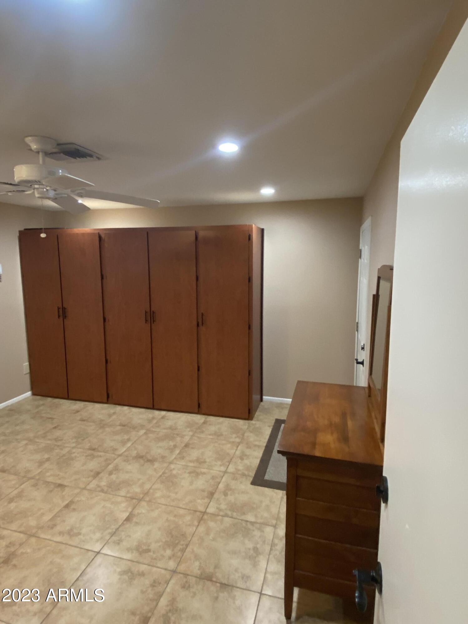 9731 W WRANGLER Drive