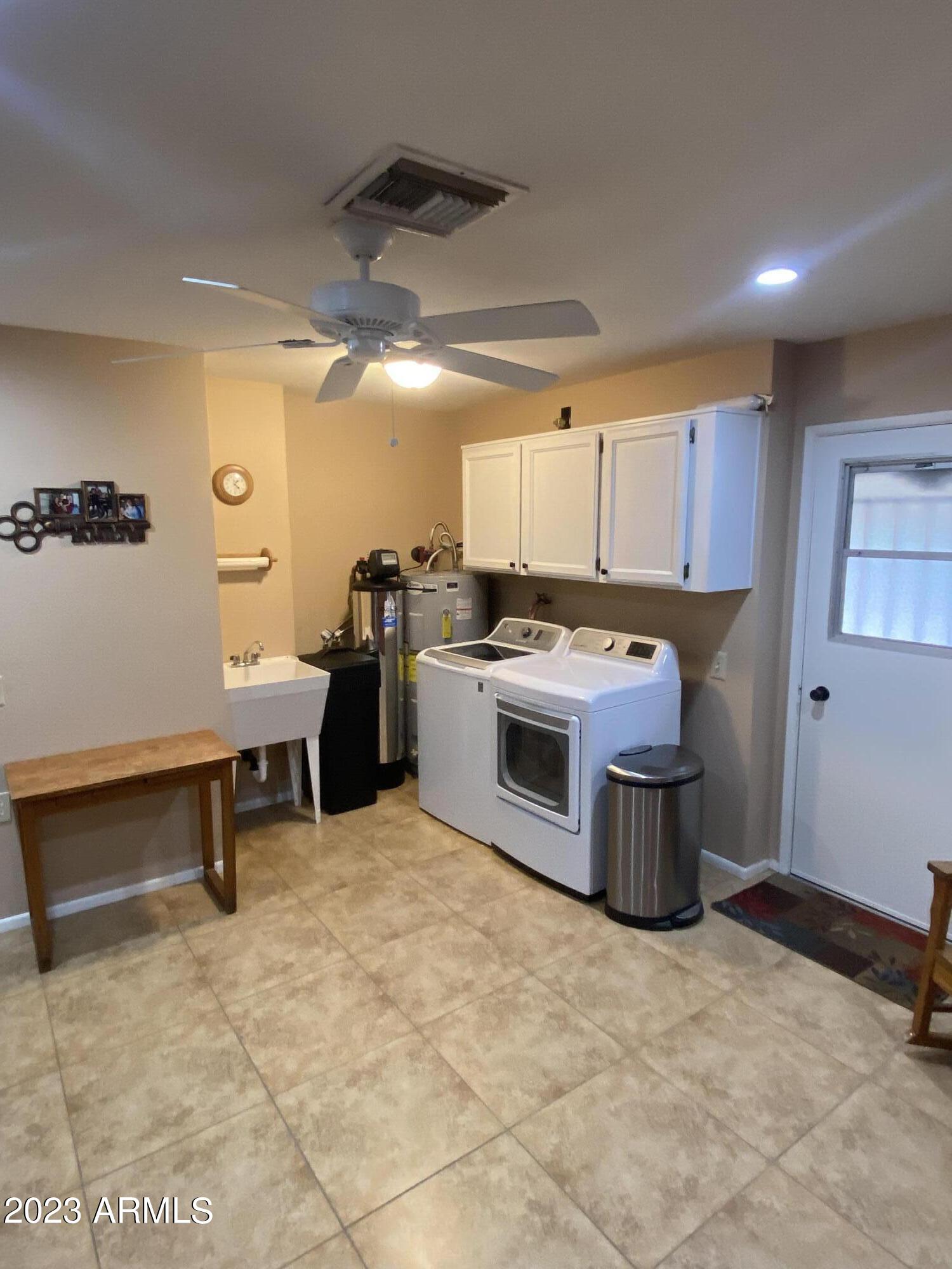9731 W WRANGLER Drive