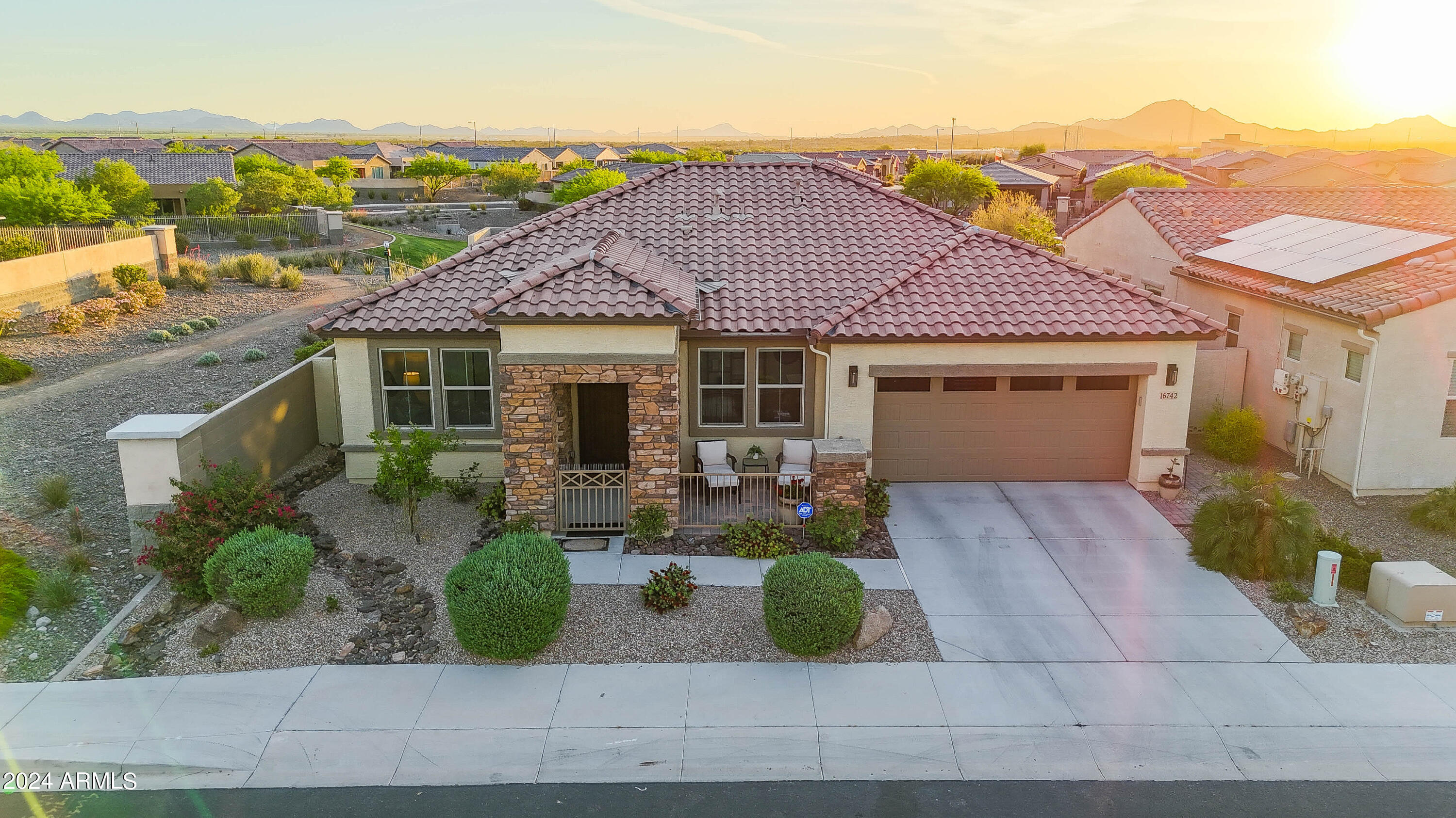 16742 S 181ST Avenue