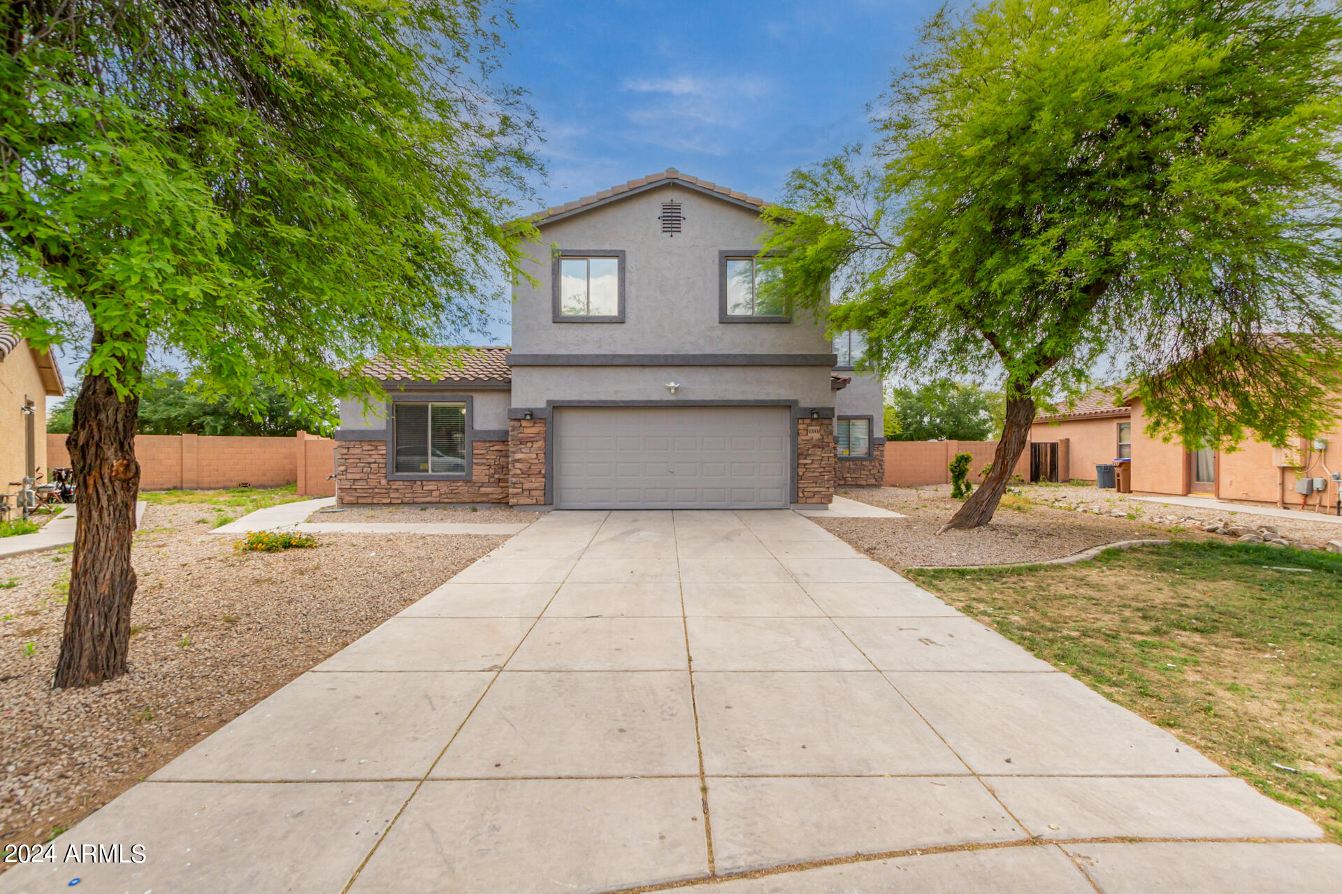 40000 N TRESTA Way