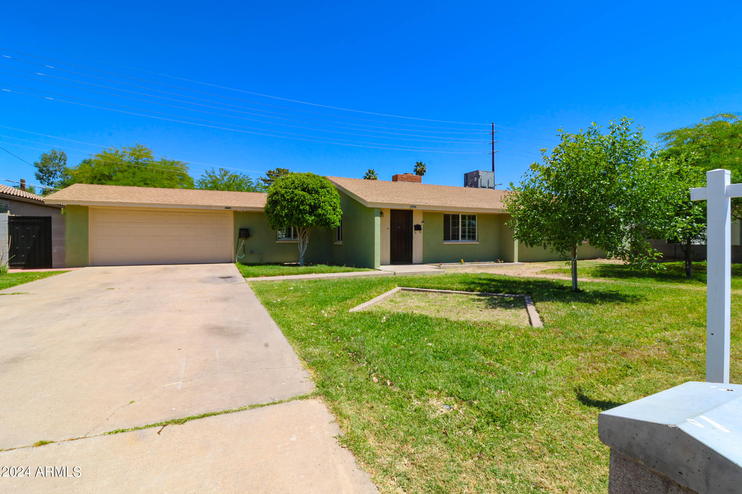 3540 W HAZELWOOD Street