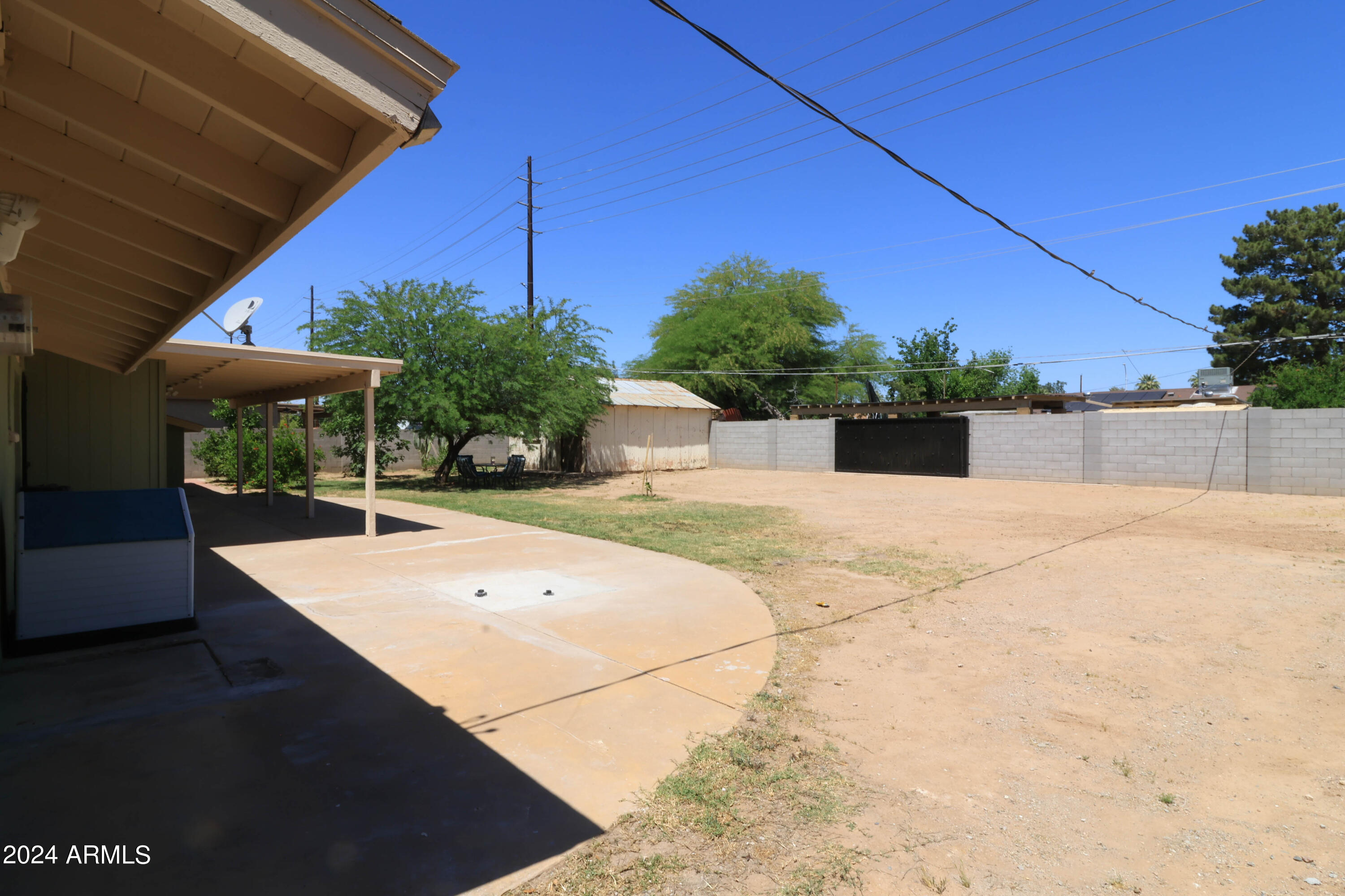 3540 W HAZELWOOD Street
