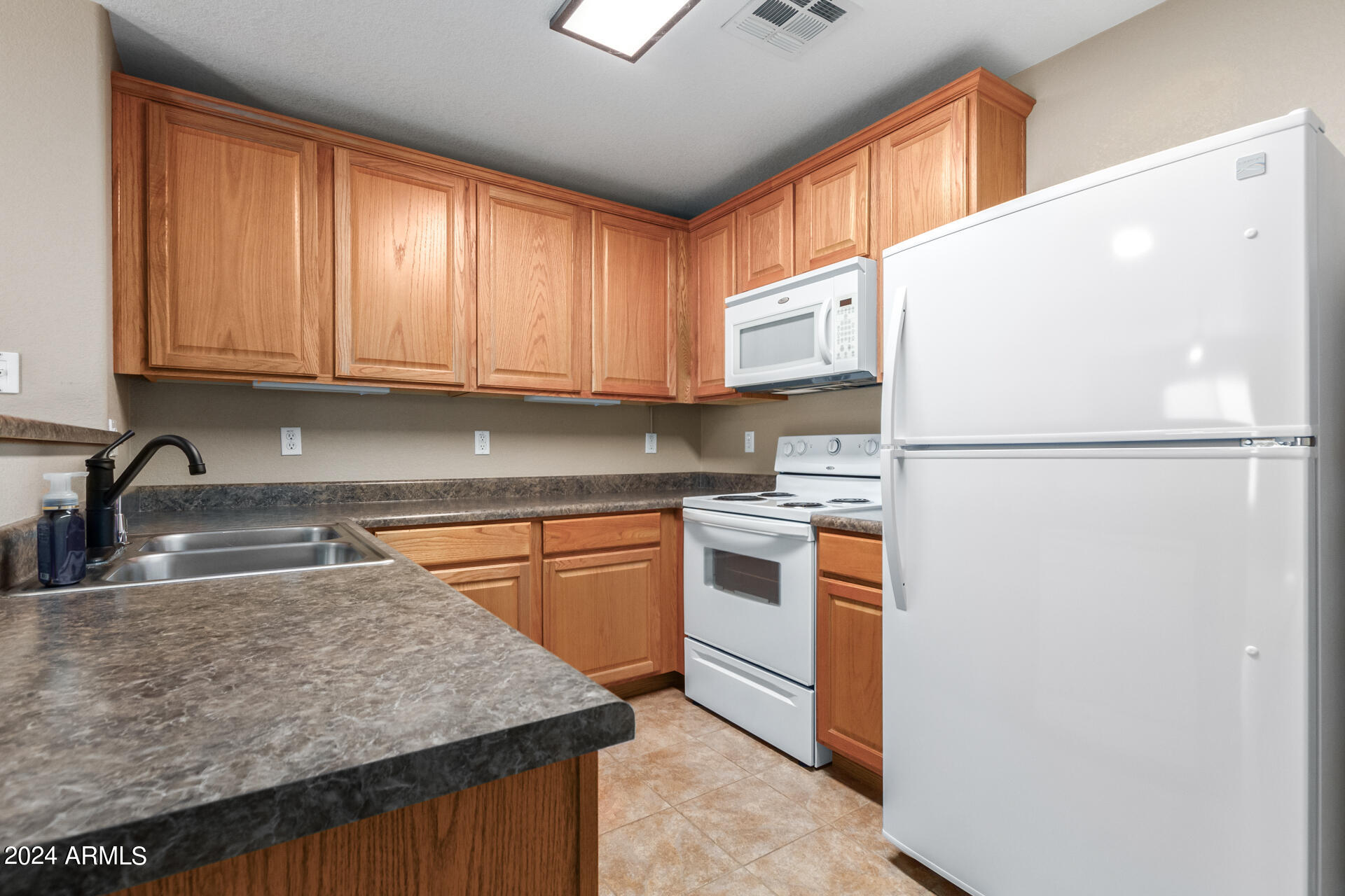 2427 W Kristina Avenue