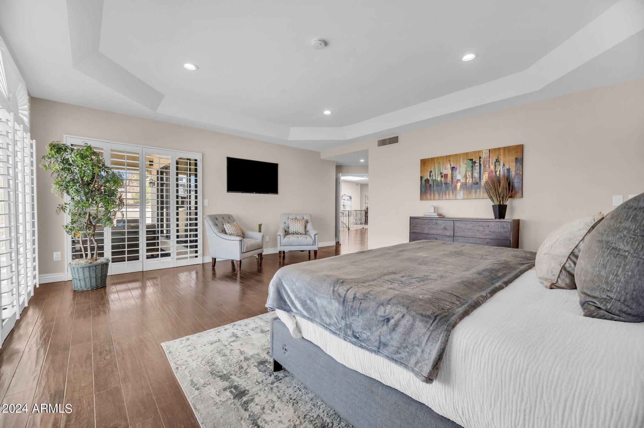 3800 E LINCOLN Drive # 3