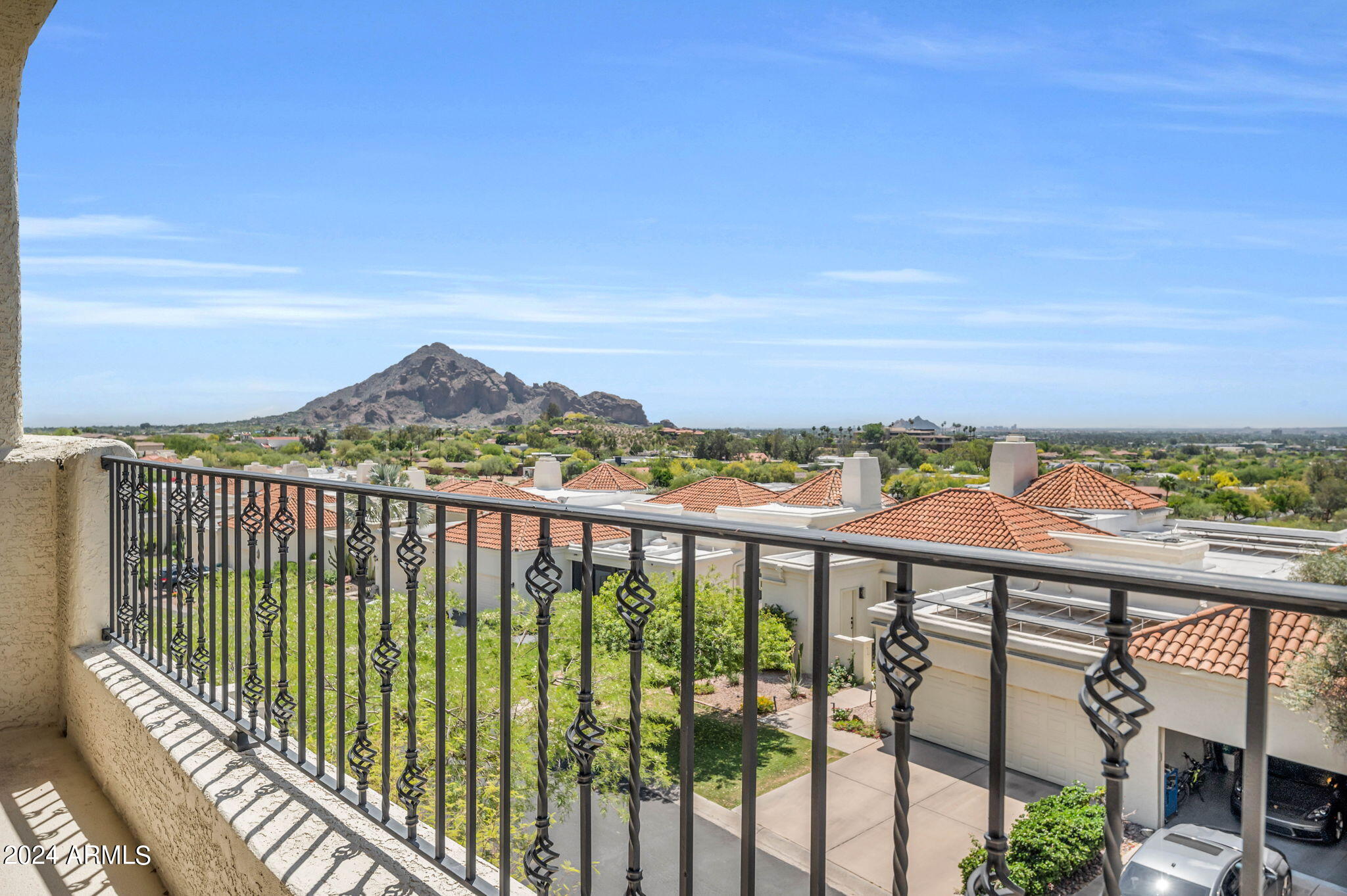 3800 E LINCOLN Drive # 3