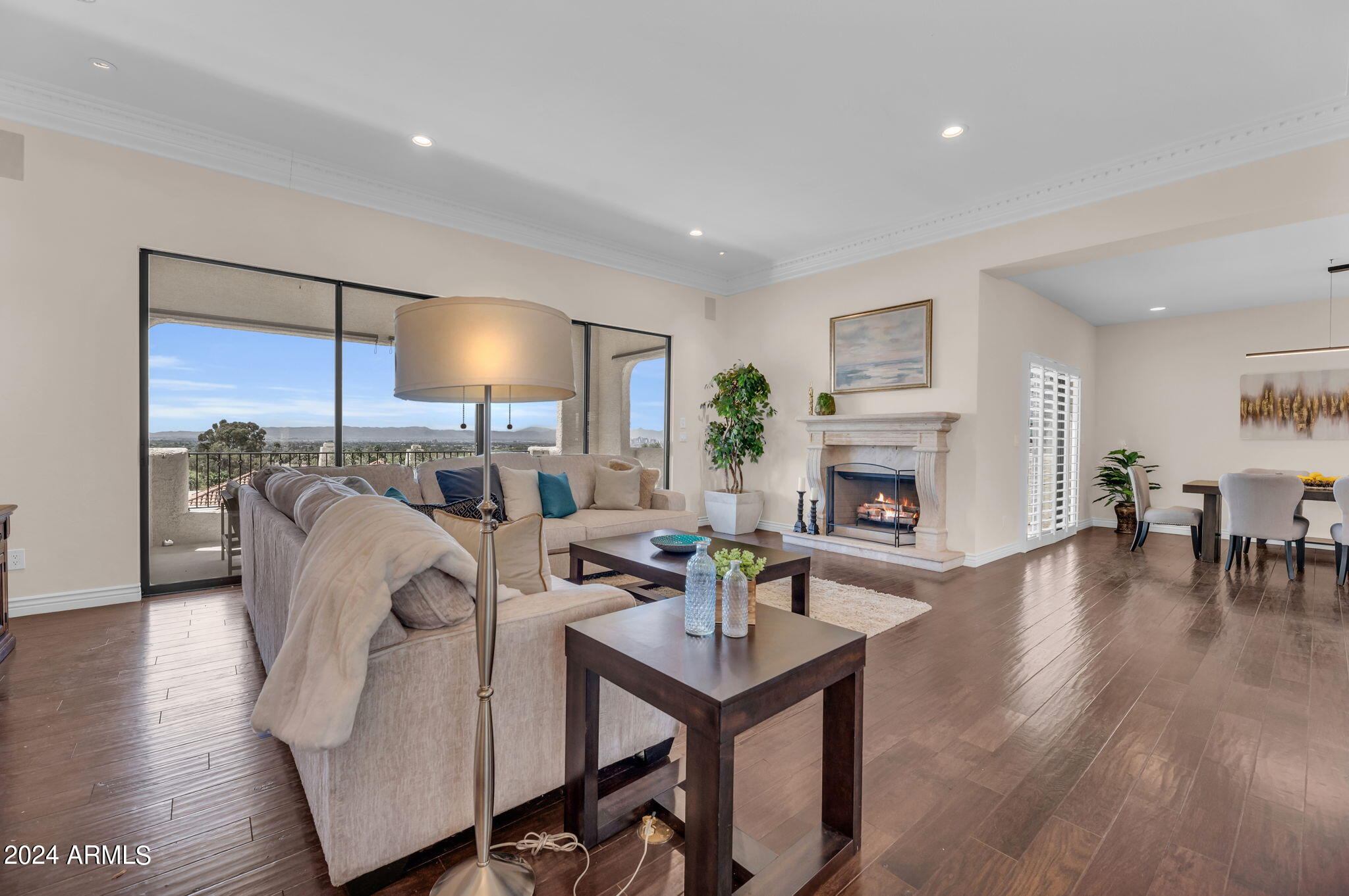 3800 E LINCOLN Drive # 3