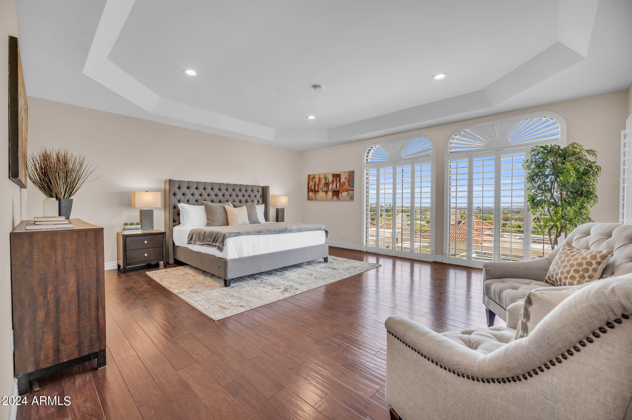 3800 E LINCOLN Drive # 3
