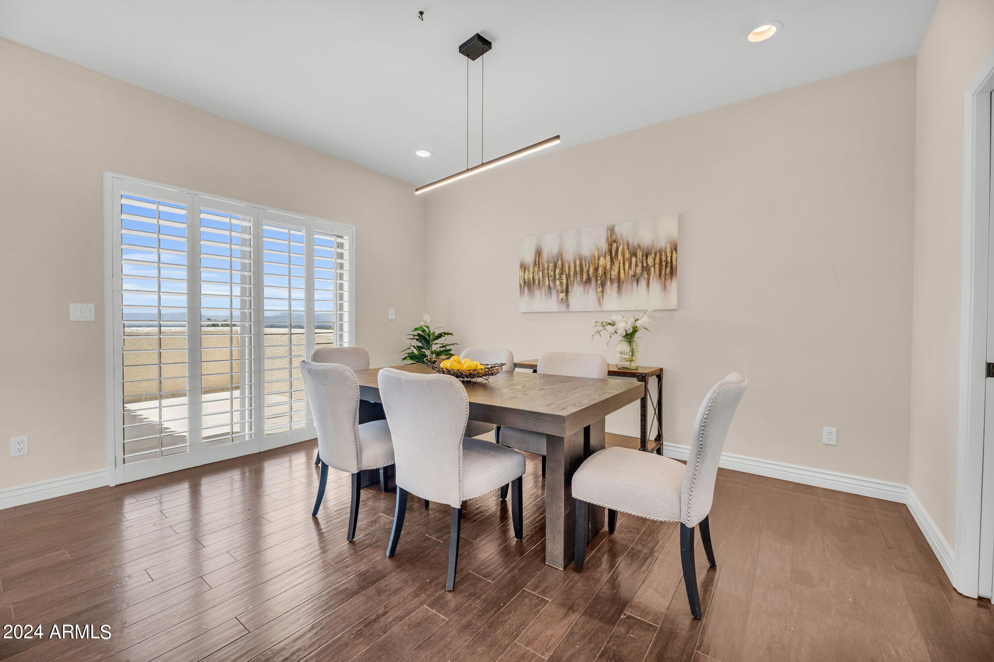 3800 E LINCOLN Drive # 3