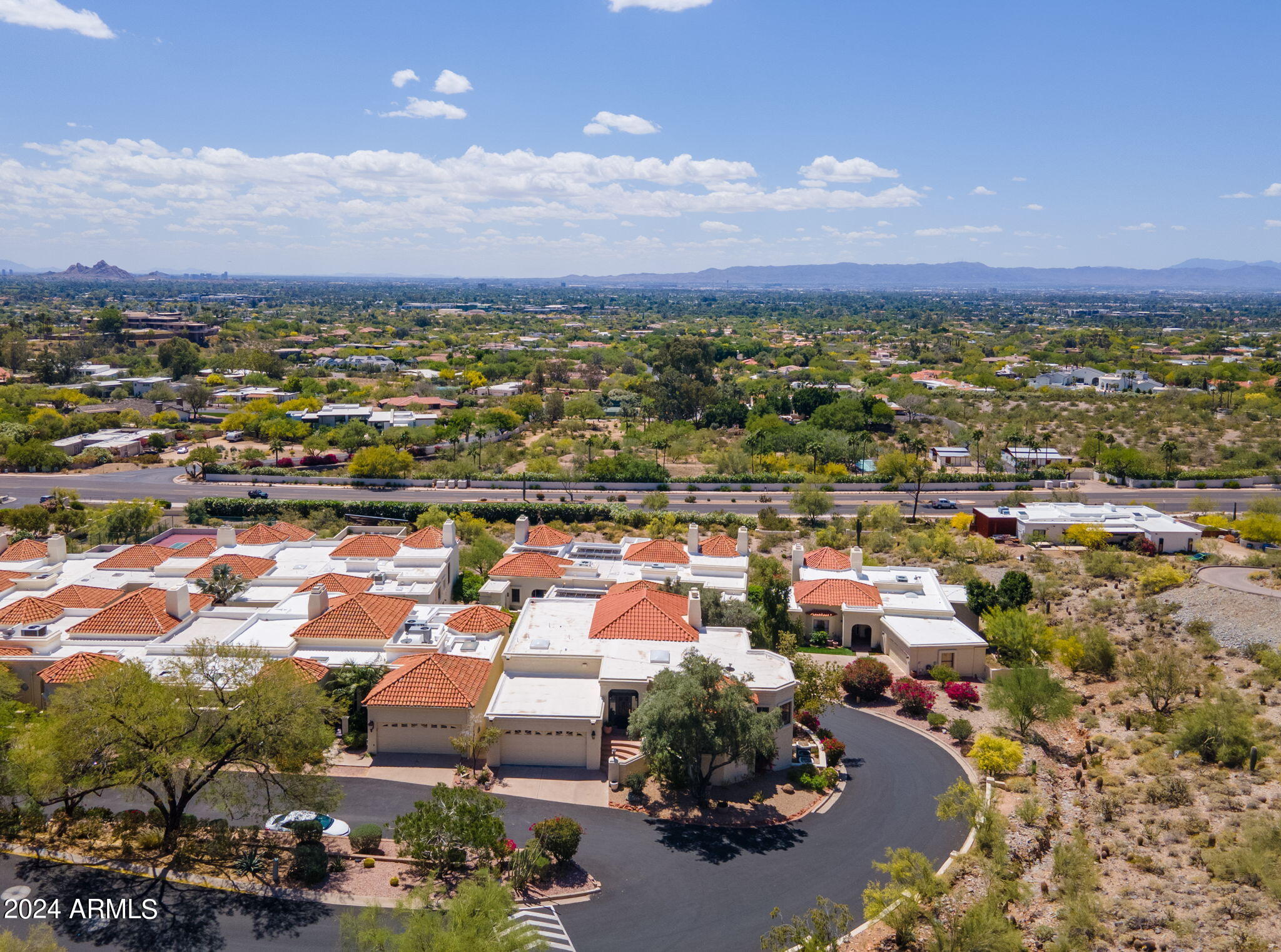 3800 E LINCOLN Drive # 3