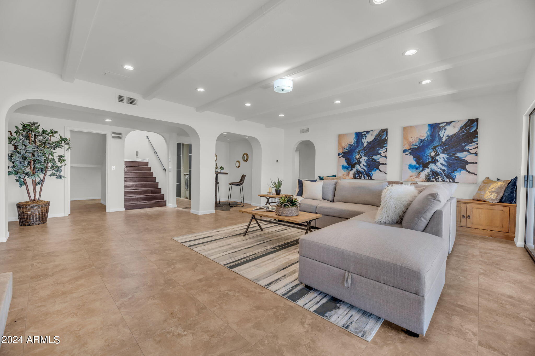 3800 E LINCOLN Drive # 3