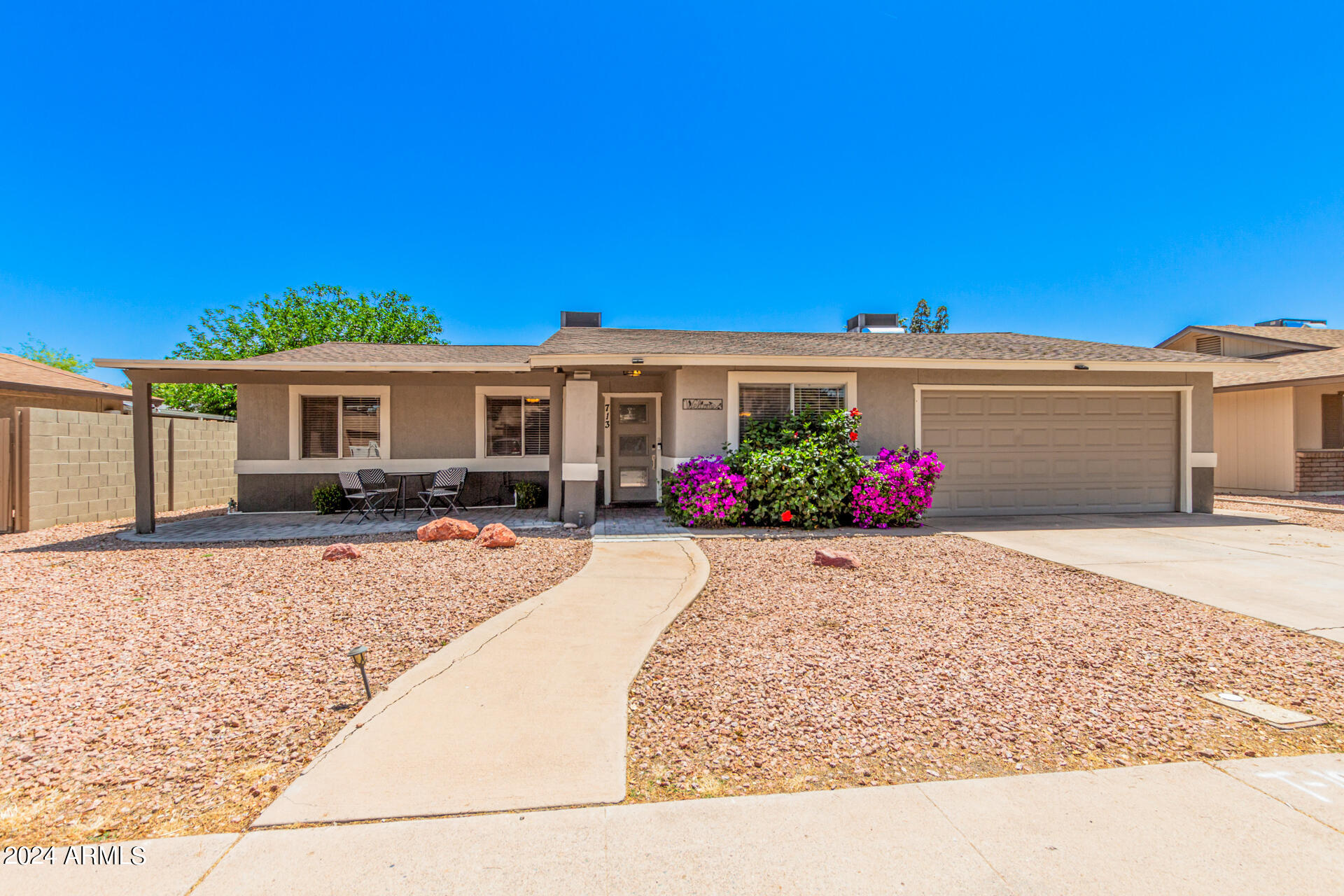 713 W GAIL Drive