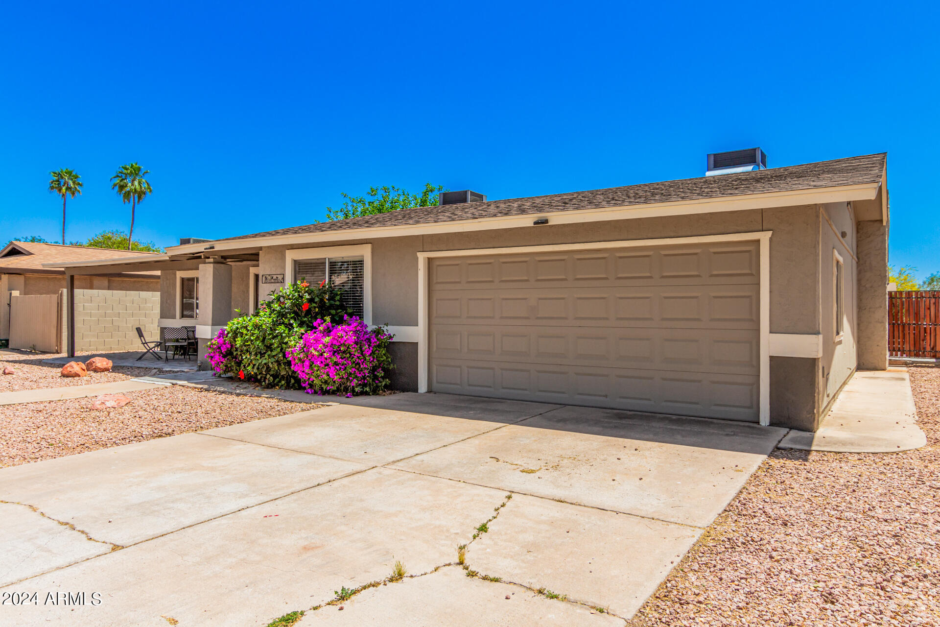 713 W GAIL Drive