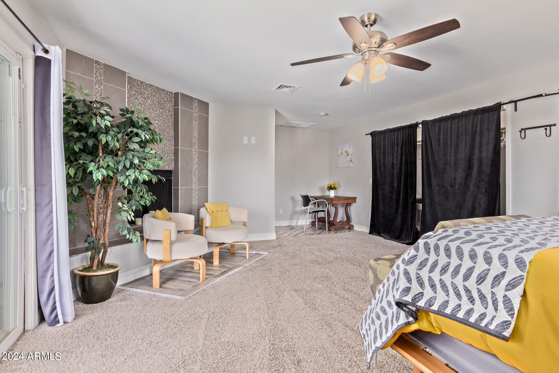 713 W GAIL Drive