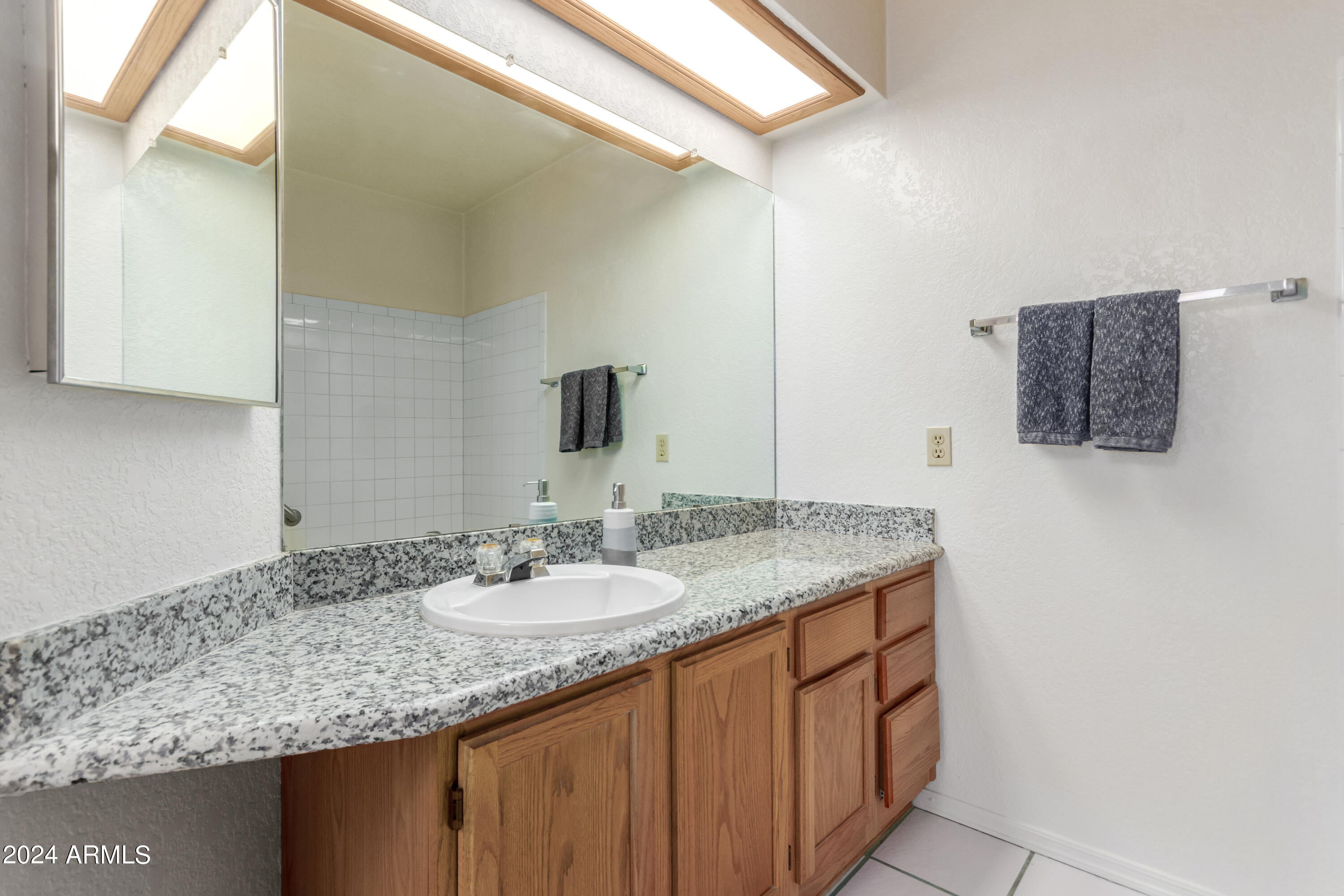 1021 S GREENFIELD Road # 1005