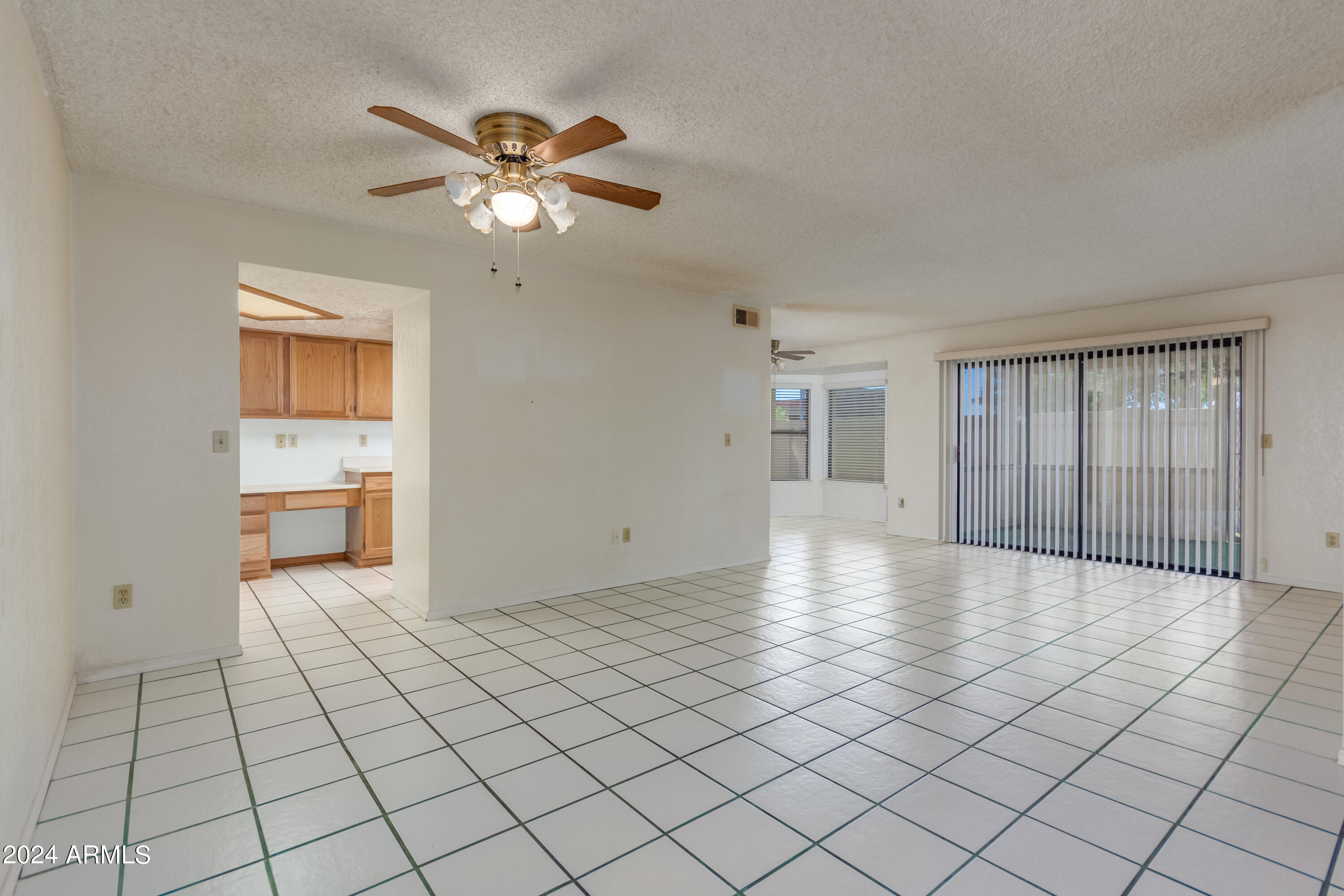 1021 S GREENFIELD Road # 1005