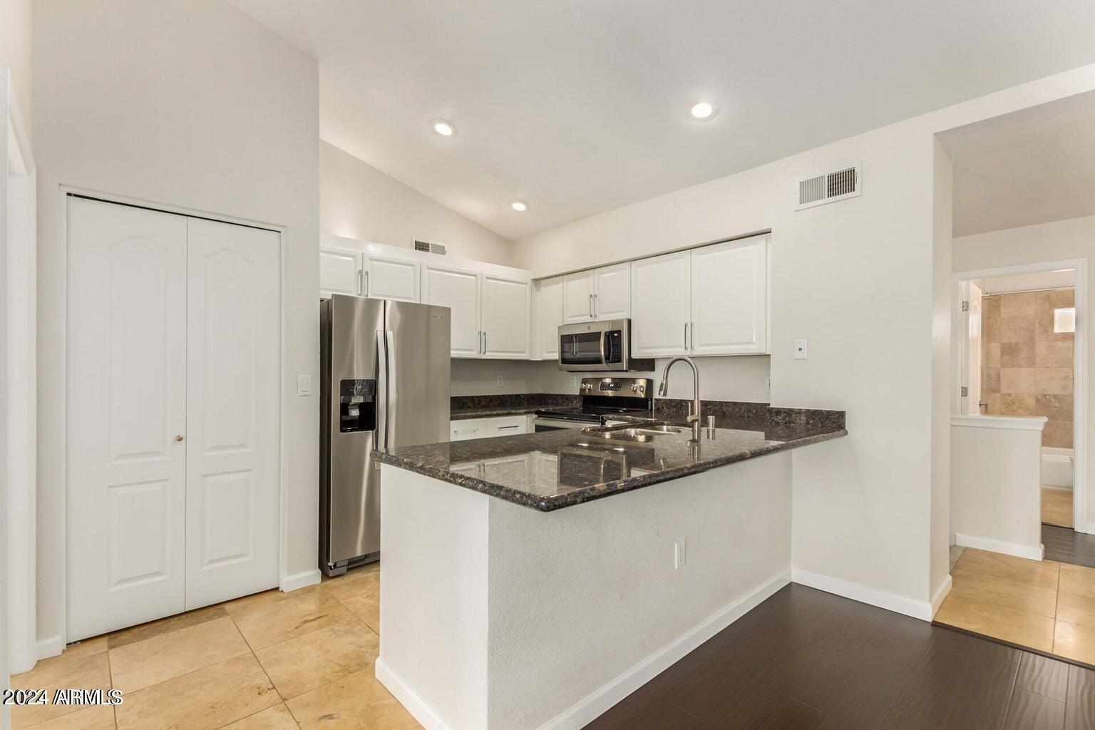 4848 N 36TH Street # 207