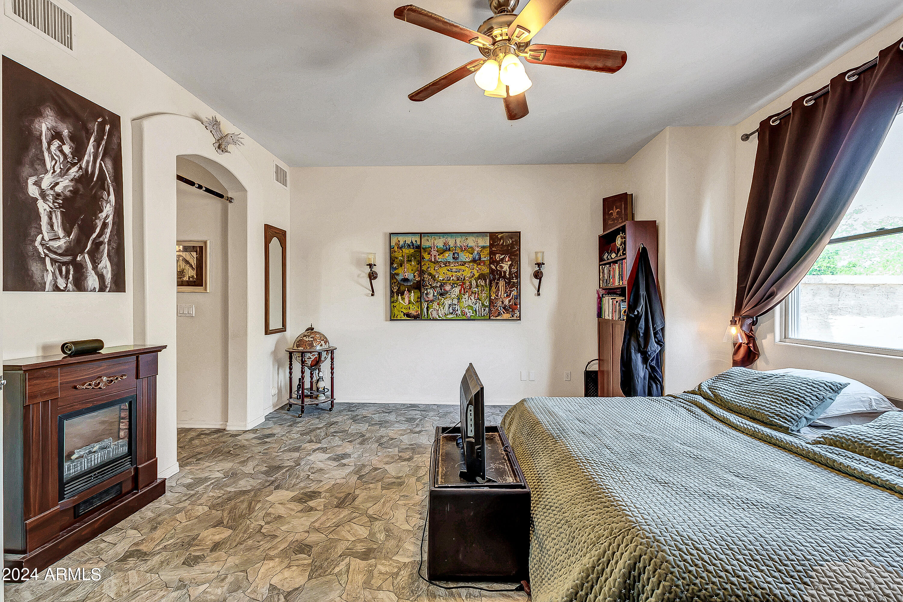 2925 N SERICIN Road # 102