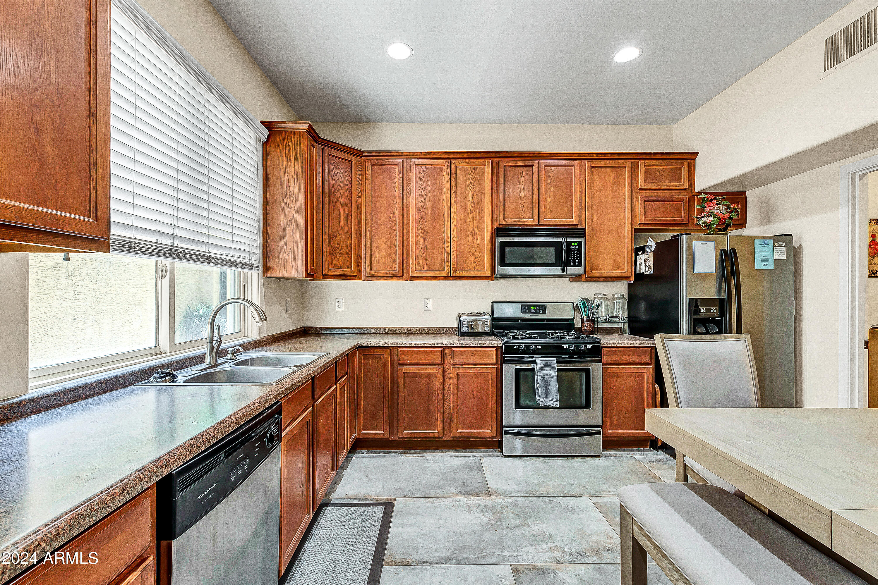 2925 N SERICIN Road # 102
