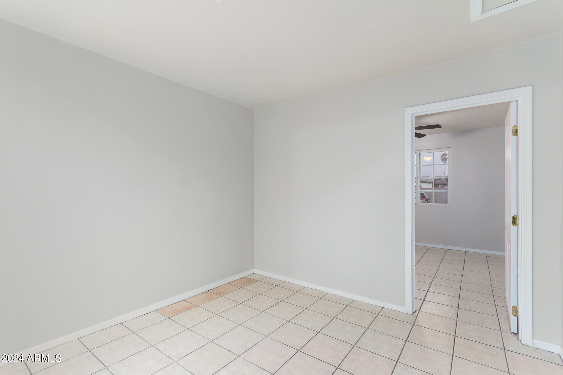 3320 E LUDLOW Drive