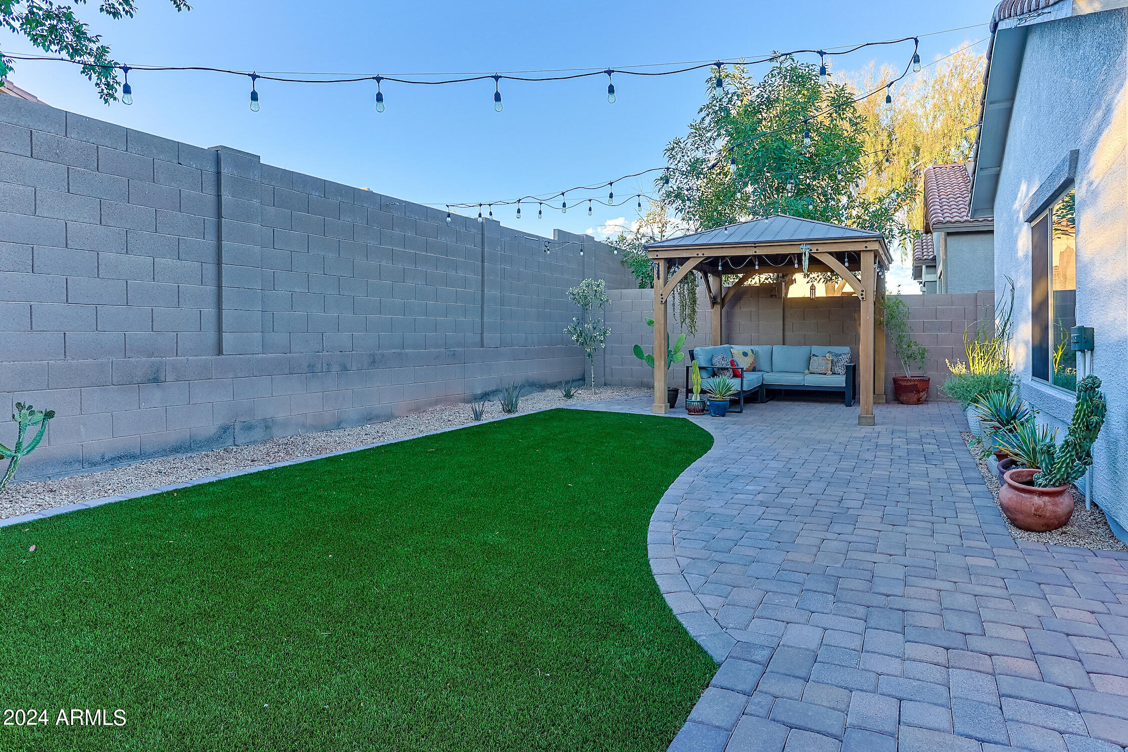 2508 W PRESERVE Way