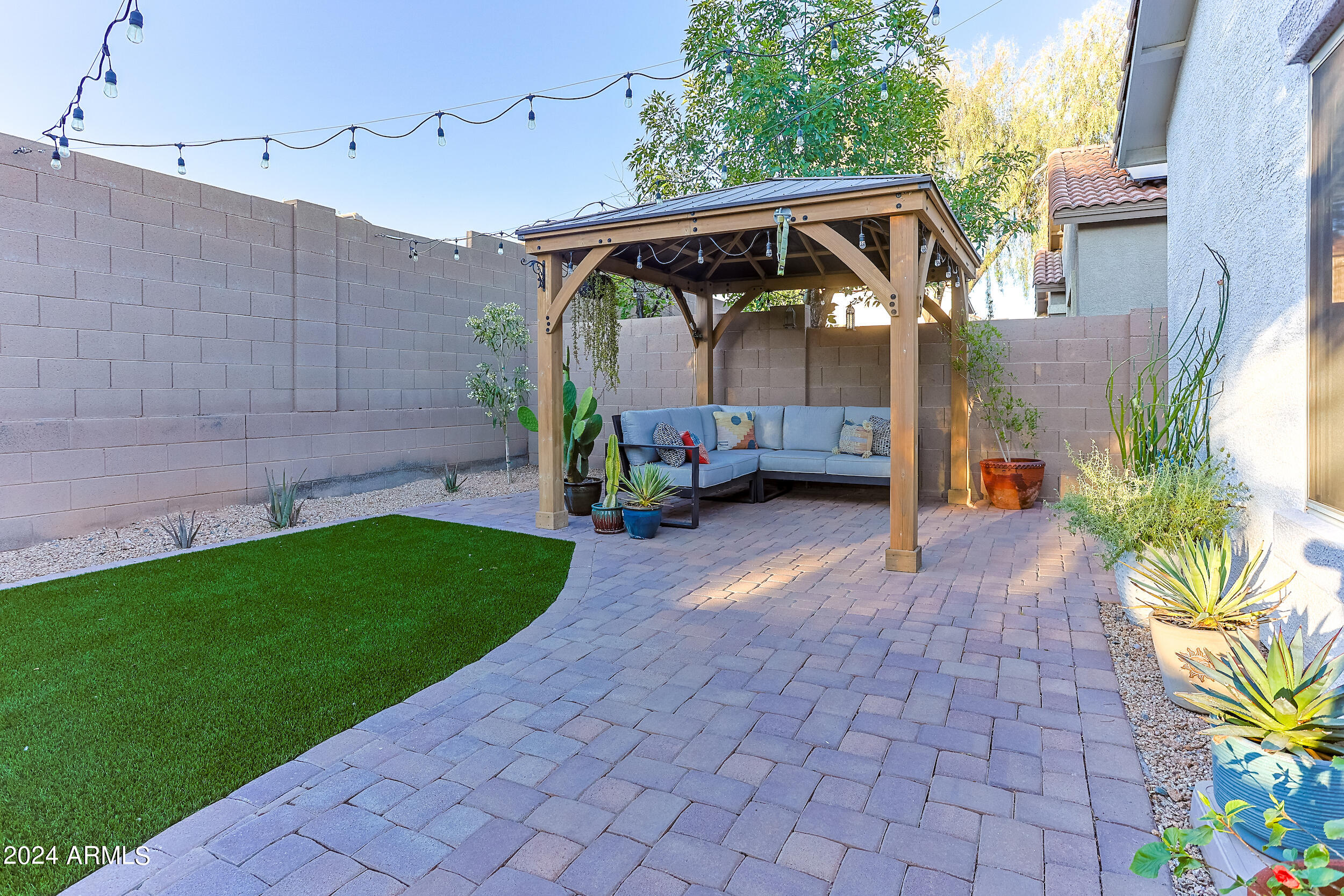 2508 W PRESERVE Way