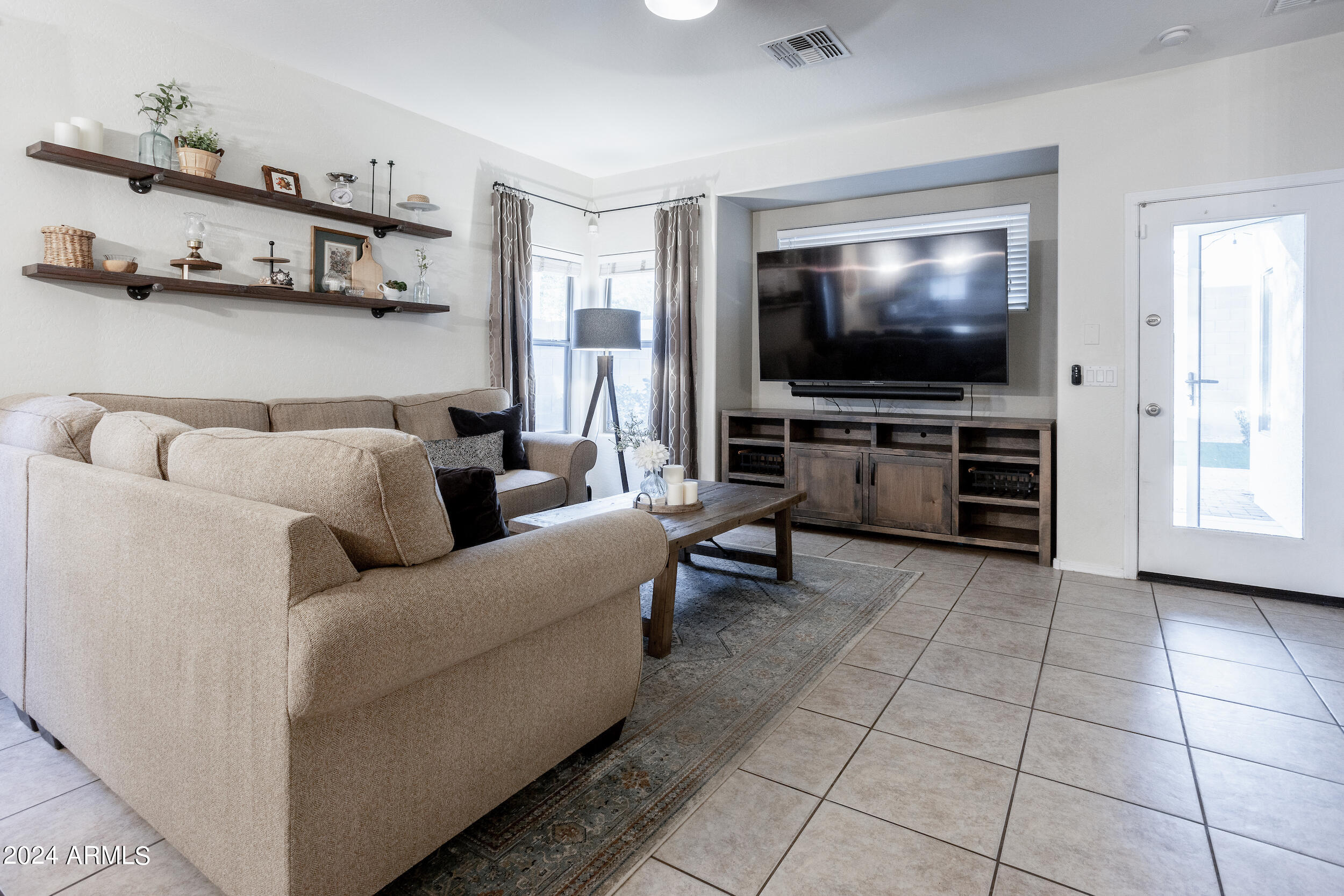 2508 W PRESERVE Way