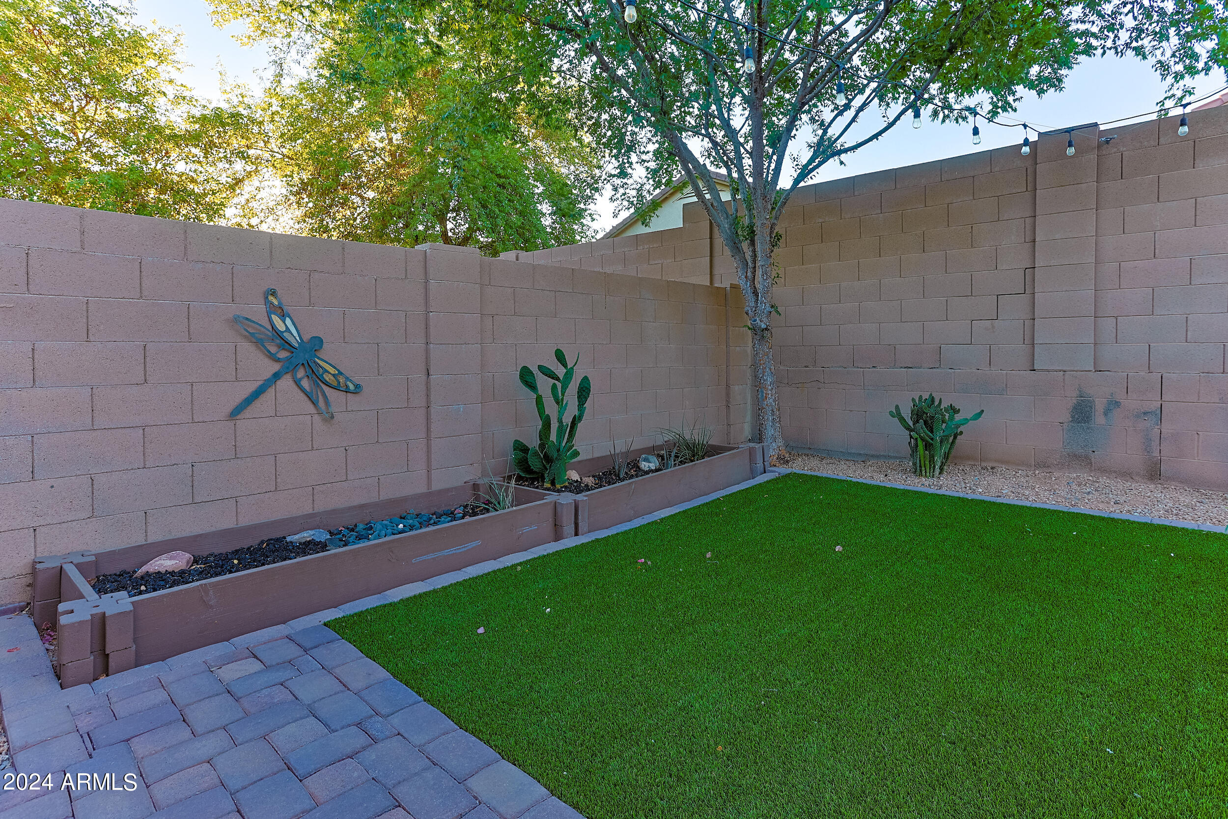 2508 W PRESERVE Way