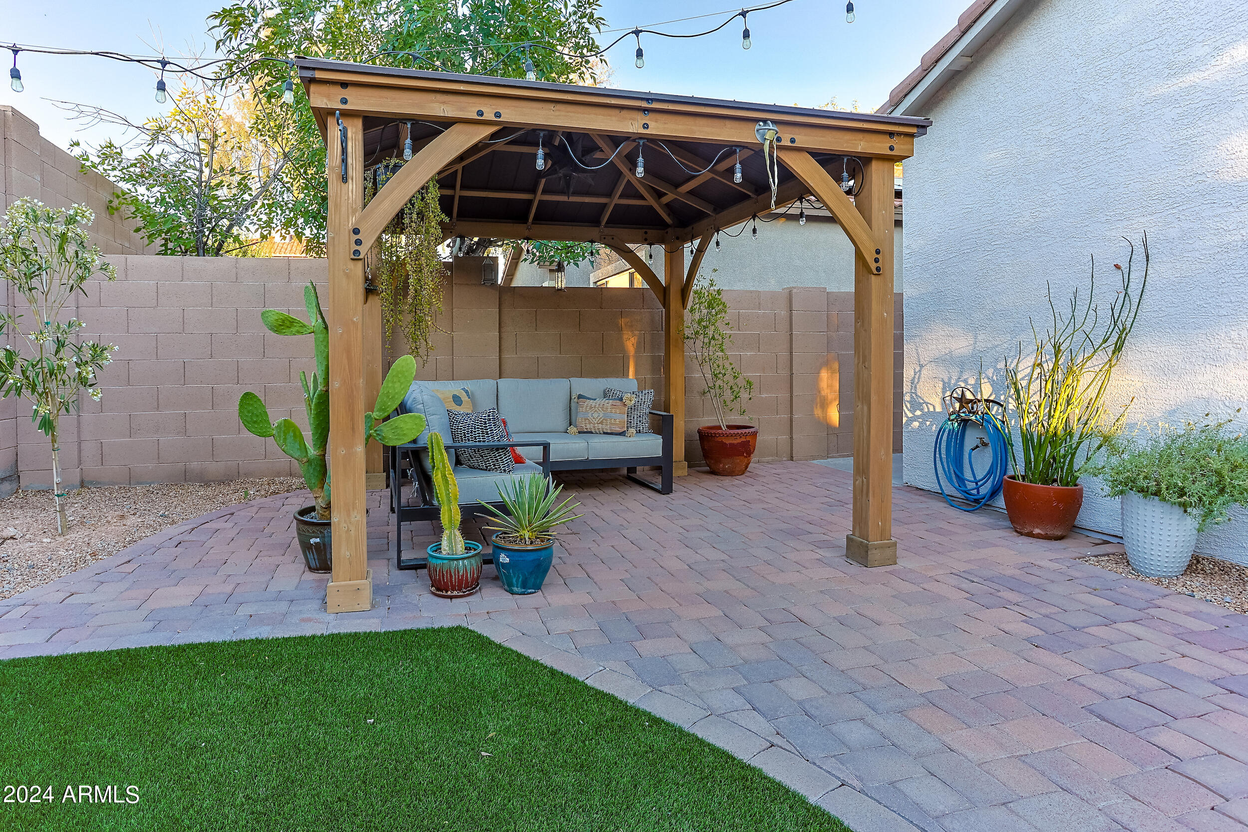 2508 W PRESERVE Way