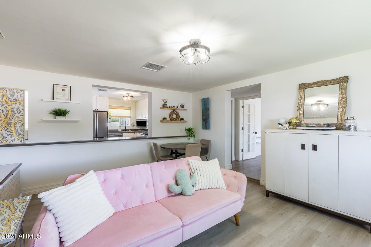 144 W PIERSON Street