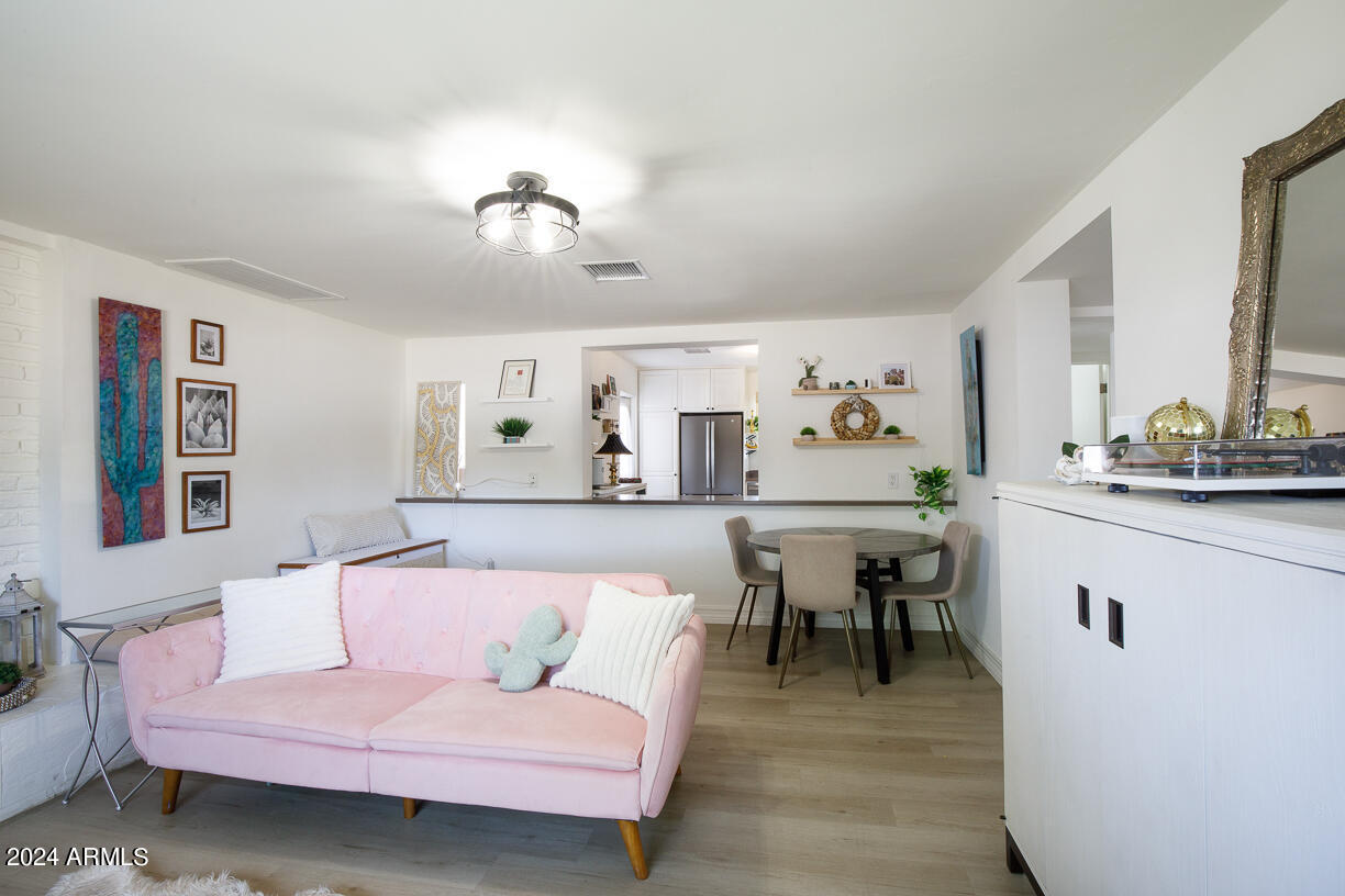 144 W PIERSON Street