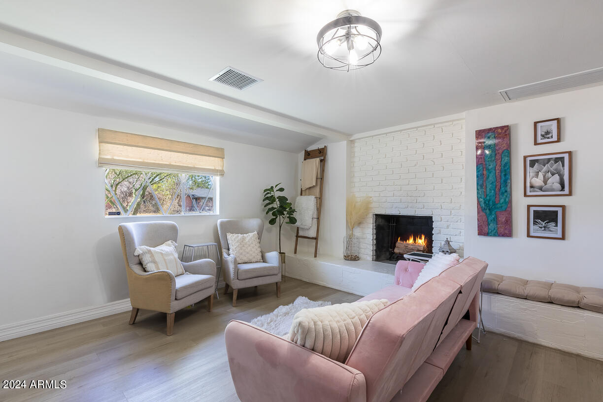 144 W PIERSON Street