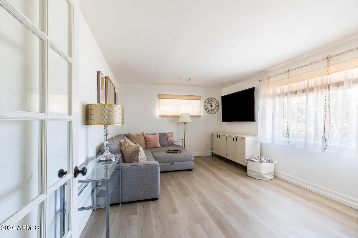 144 W PIERSON Street