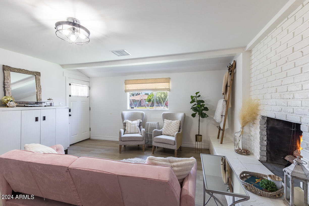 144 W PIERSON Street