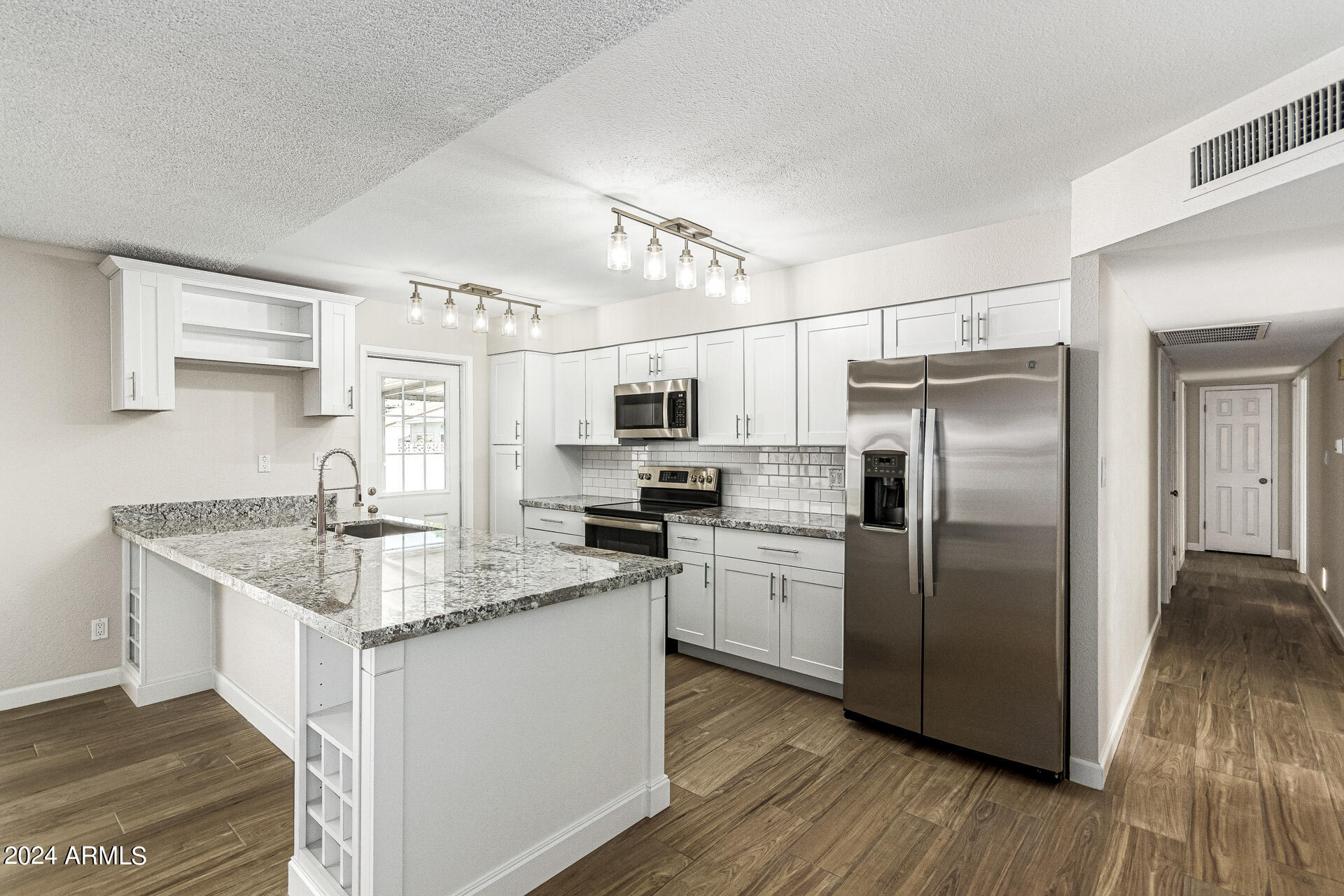 5337 S HAZELTON Lane