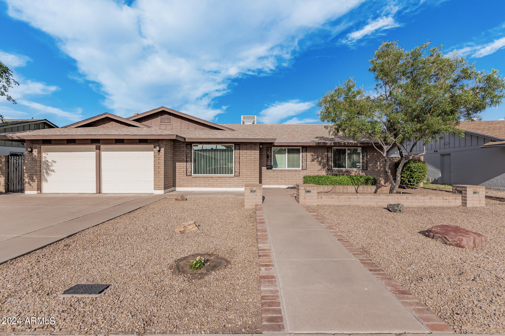 5337 S HAZELTON Lane