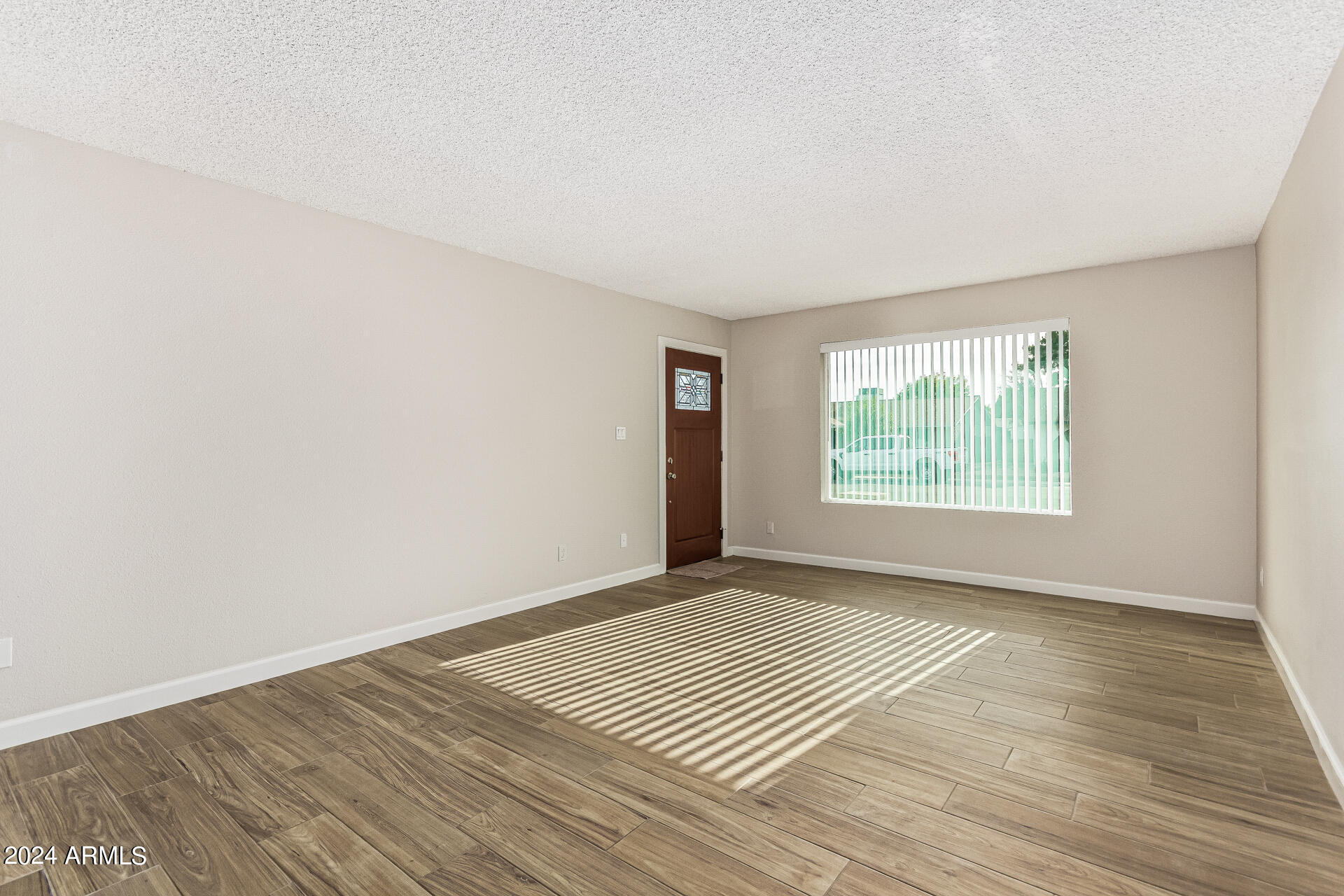 5337 S HAZELTON Lane