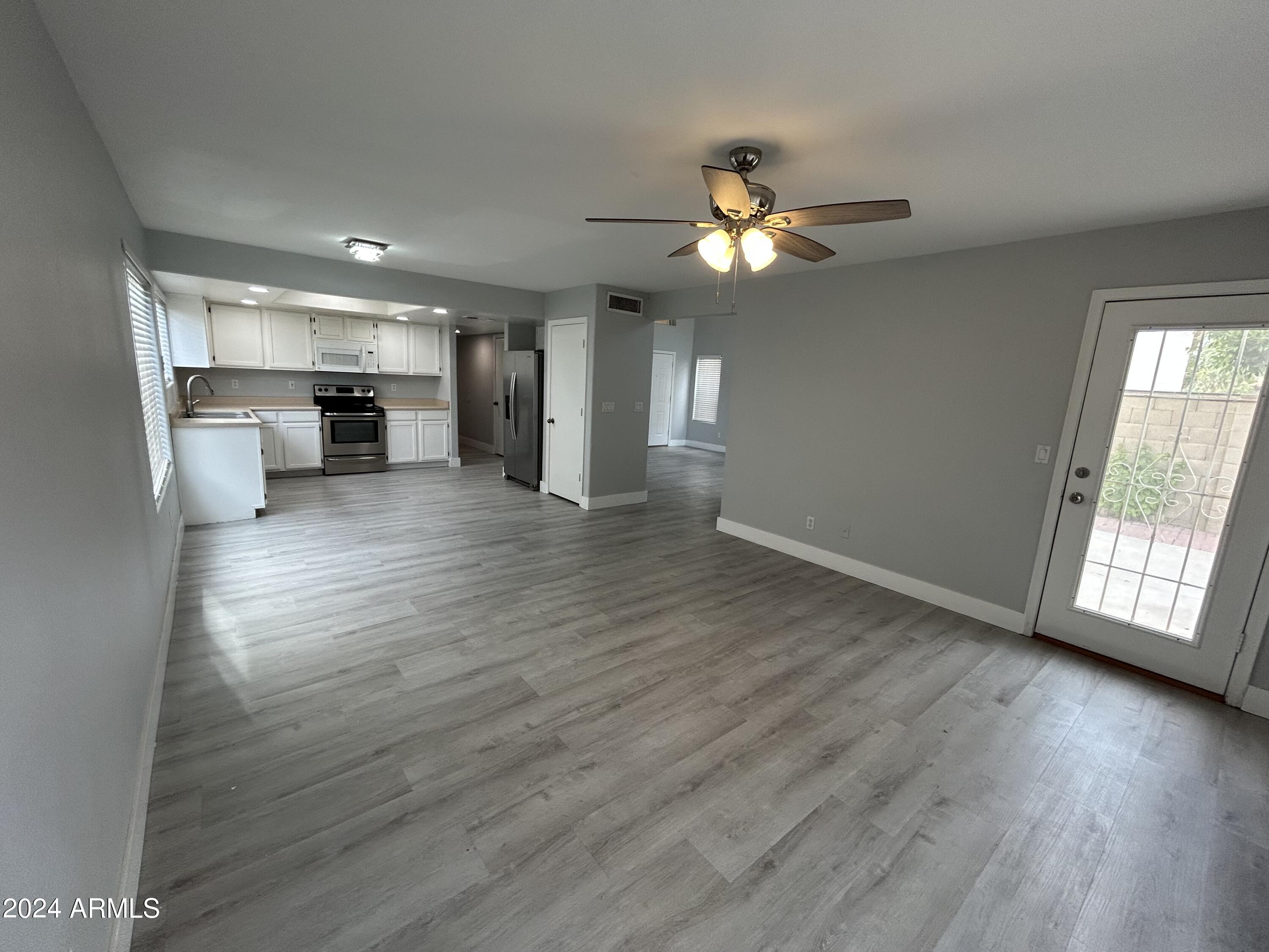 17407 N 13TH Place