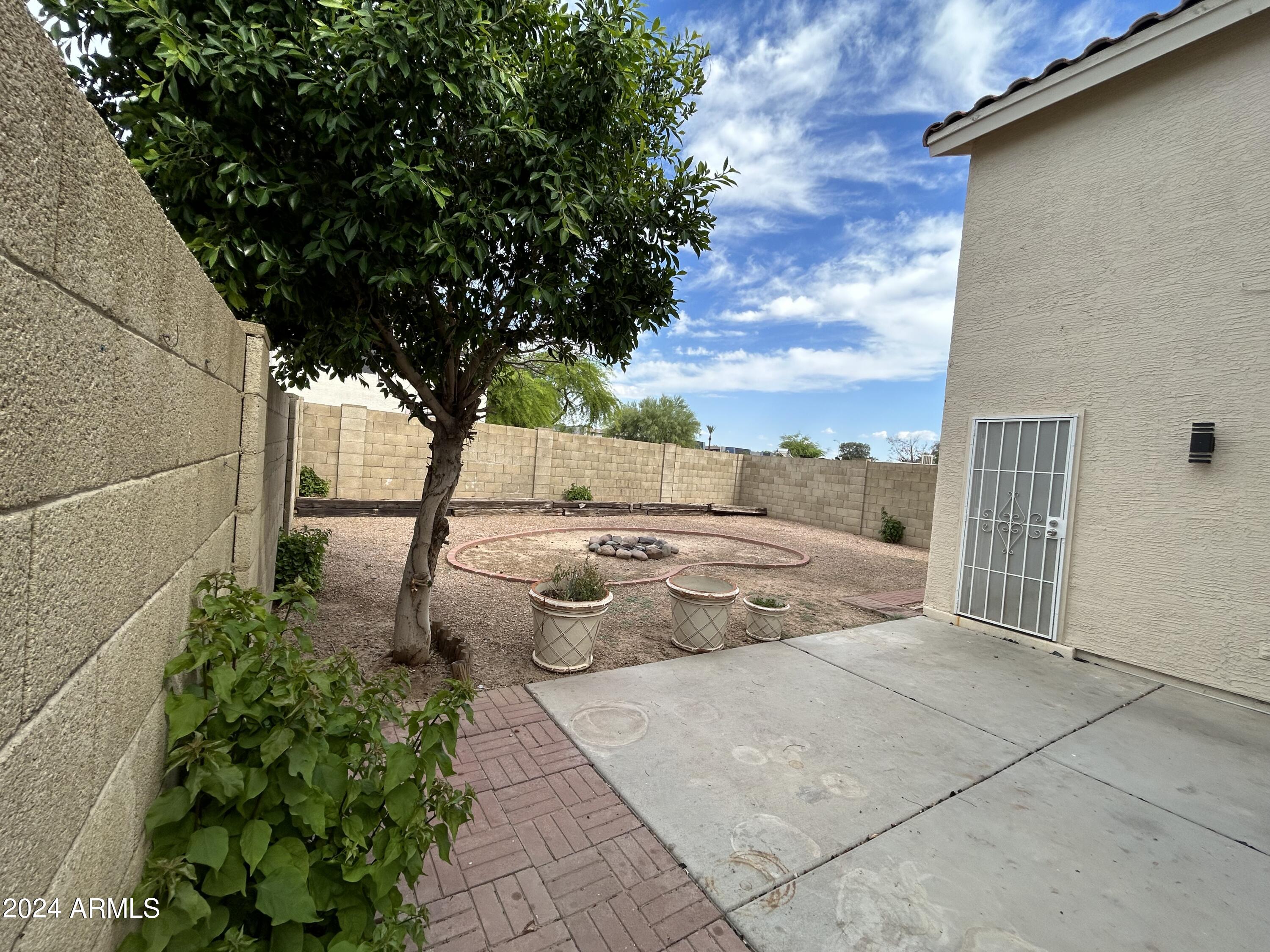 17407 N 13TH Place