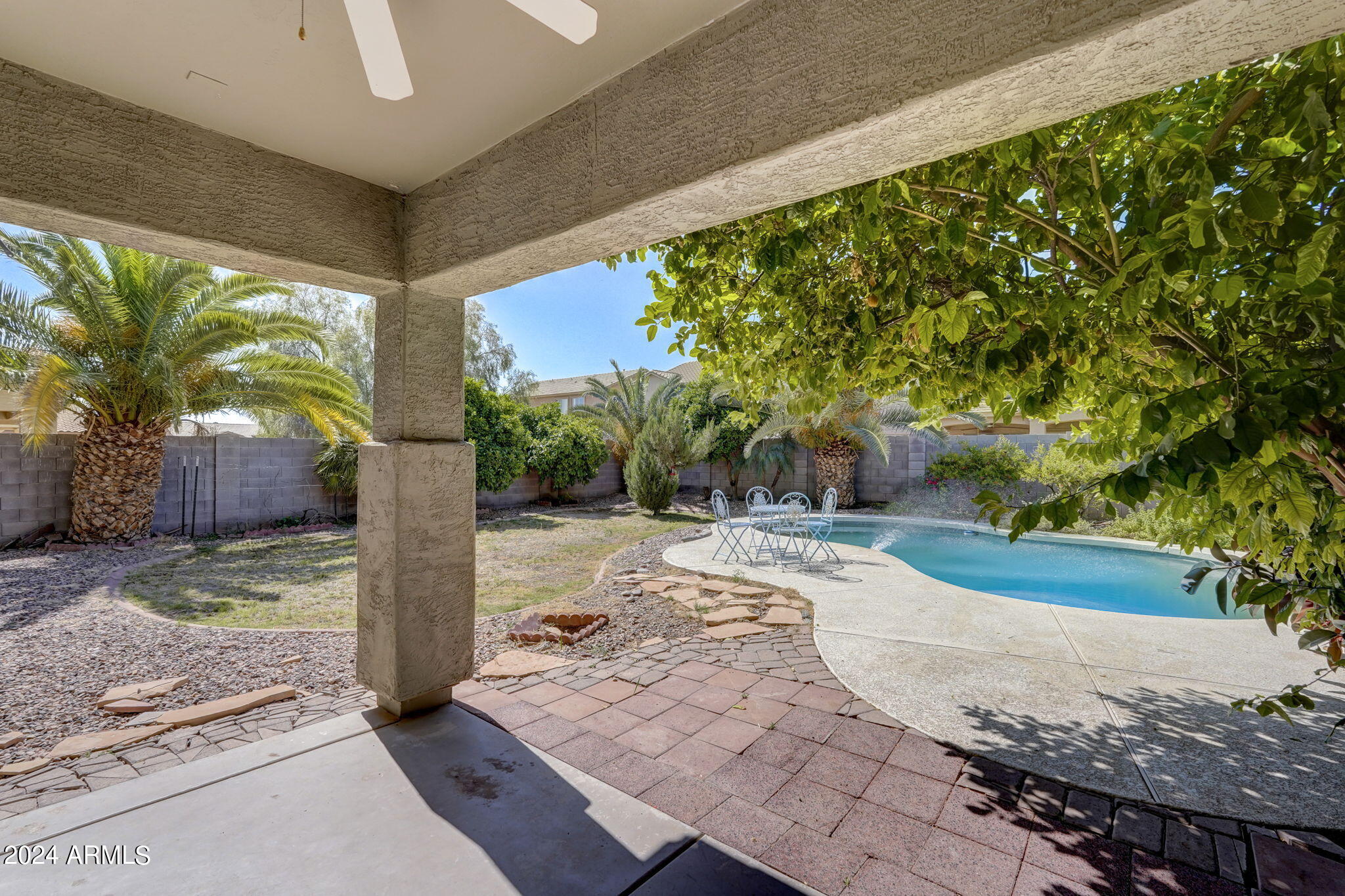 36505 W VELAZQUEZ Drive