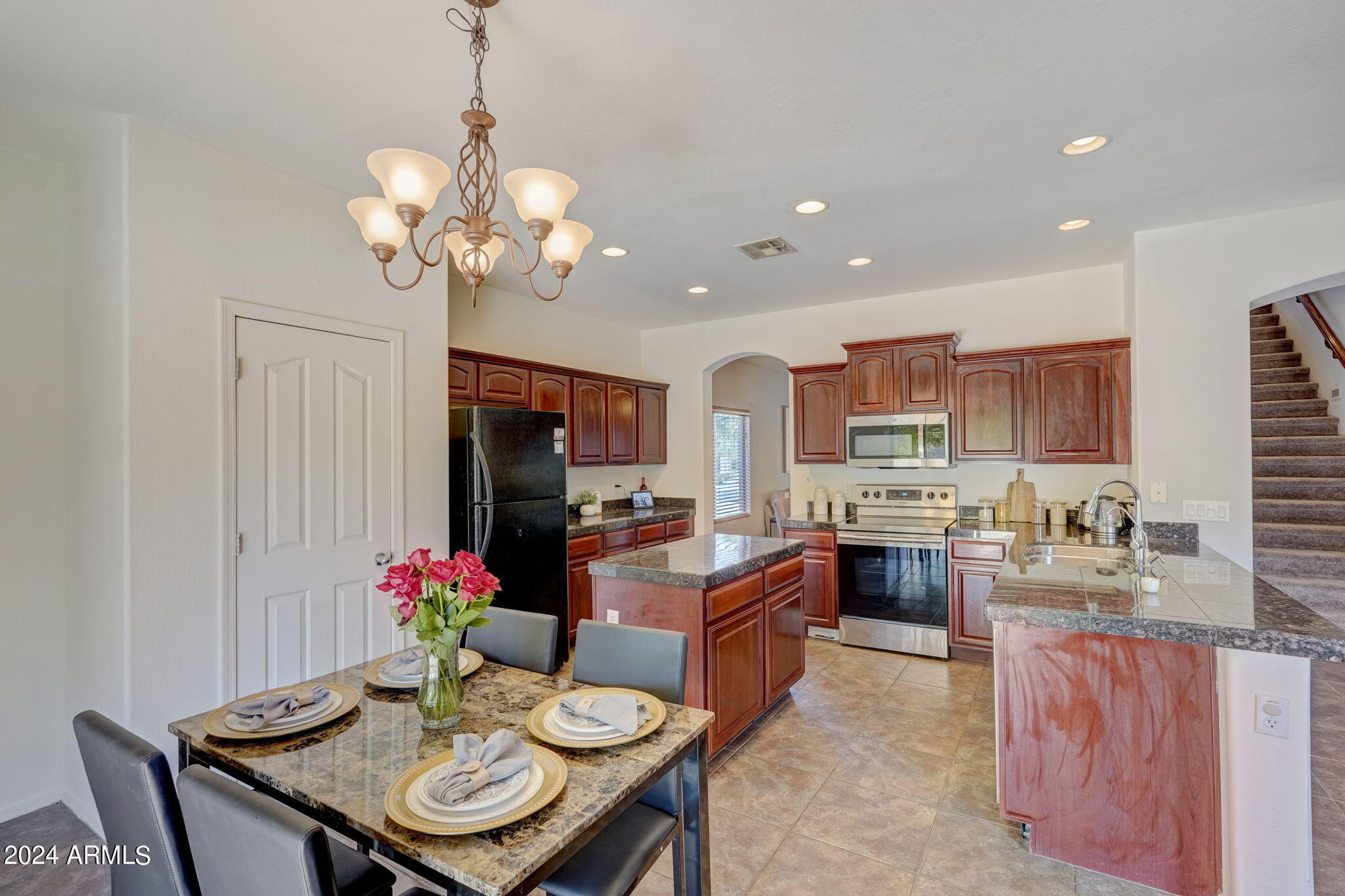 36505 W VELAZQUEZ Drive